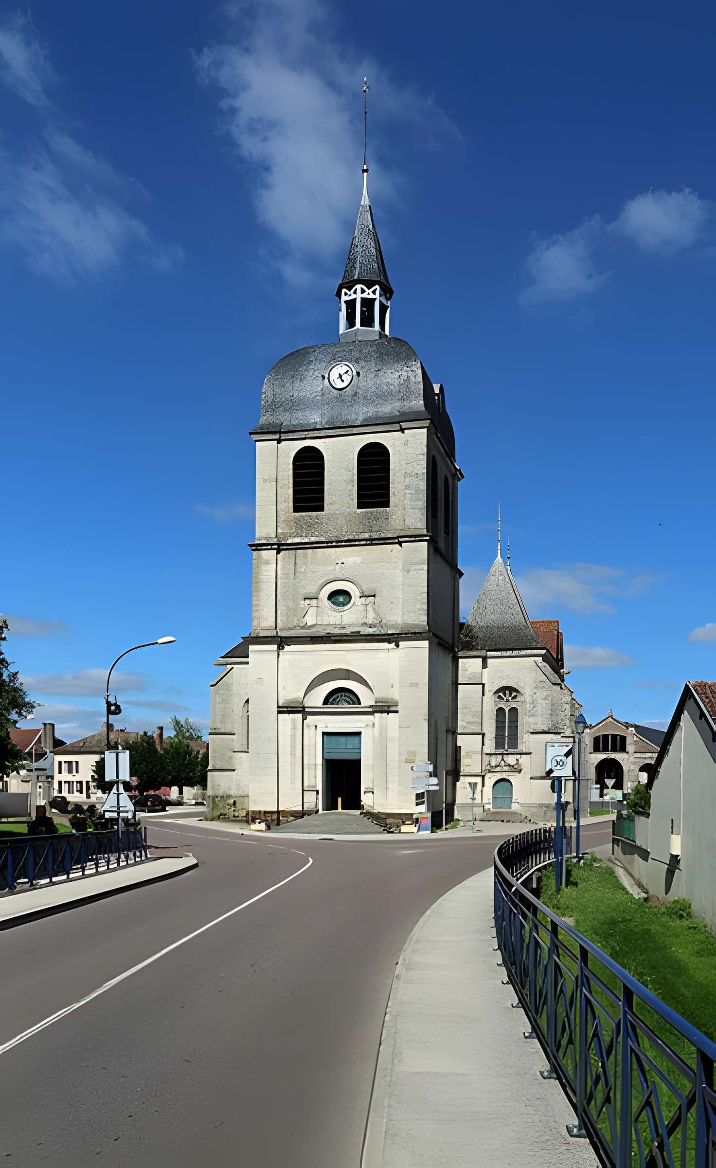 Église Saint-Quentin de Dienville