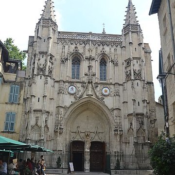 Basilique Saint-Pierre dAvignon 