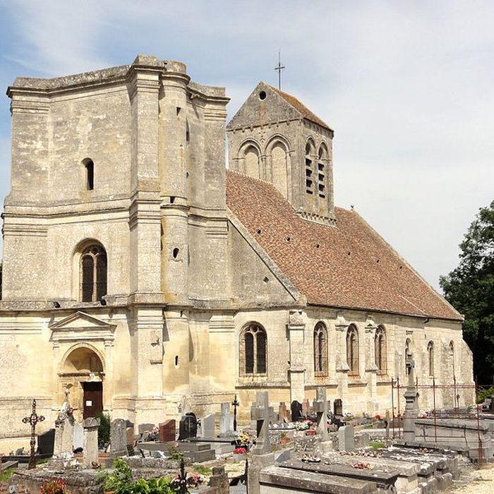 Photo de Église Saint-Quentin de Nucourt et croix