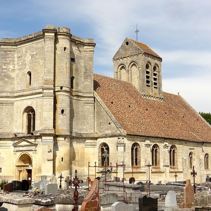 Photo de Église Saint-Quentin de Nucourt et croix