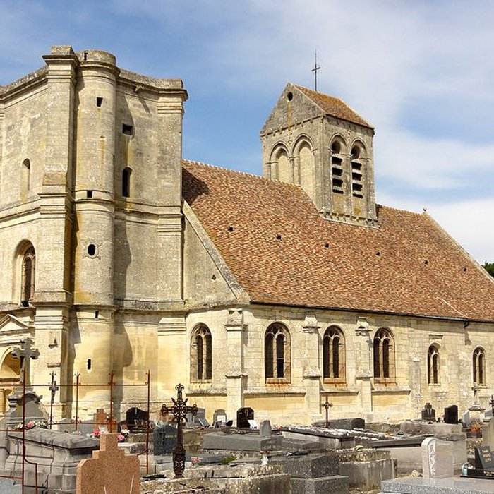 Photo de Église Saint-Quentin de Nucourt et croix