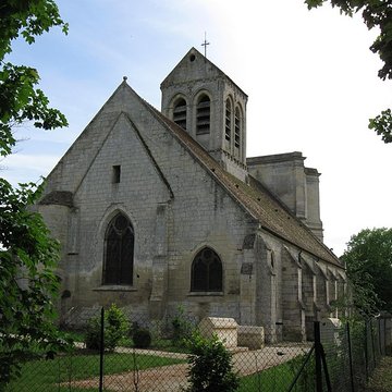 Église Saint-Quentin de Nucourt et croix