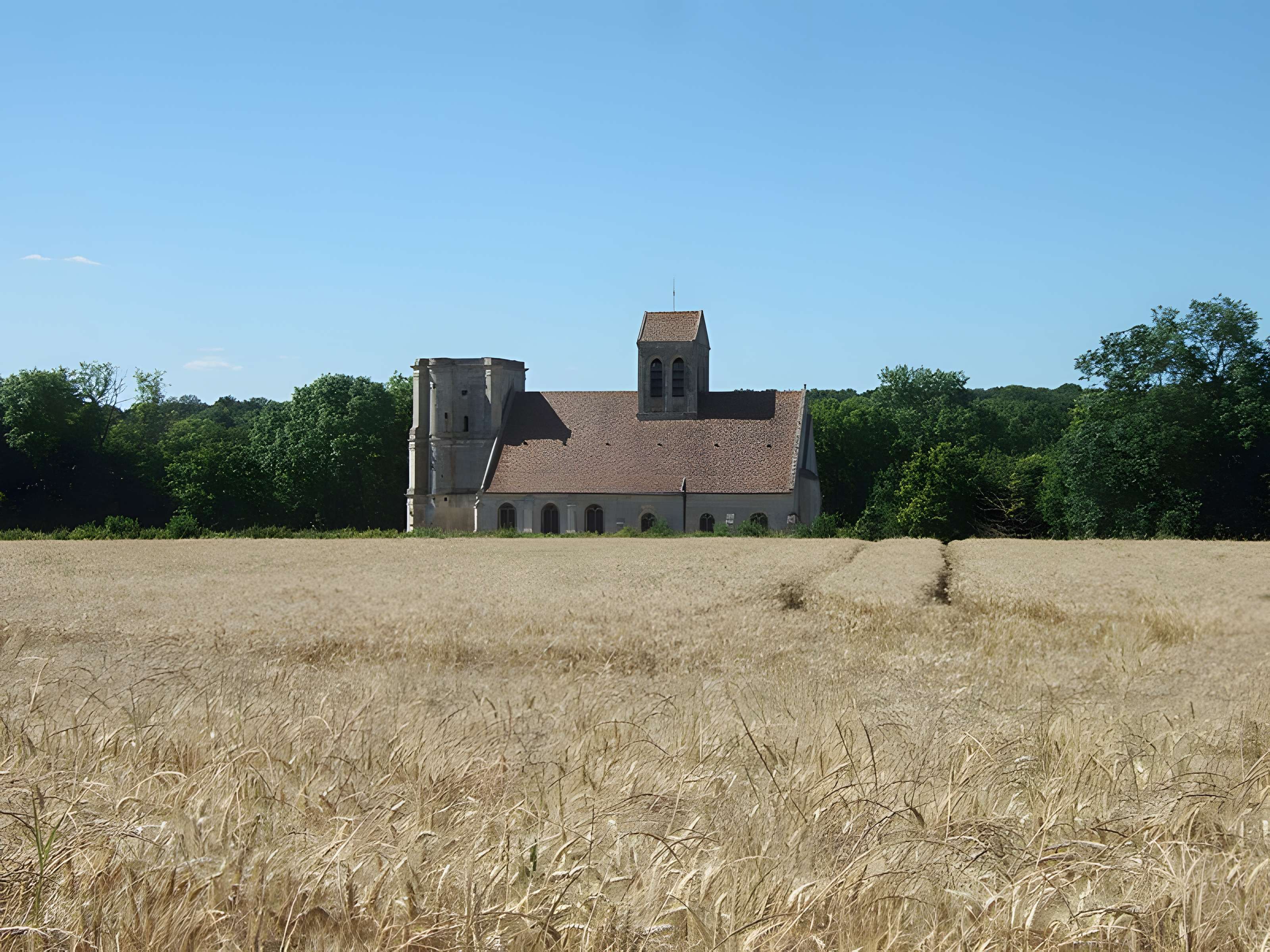 Église Saint-Quentin de Nucourt et croix