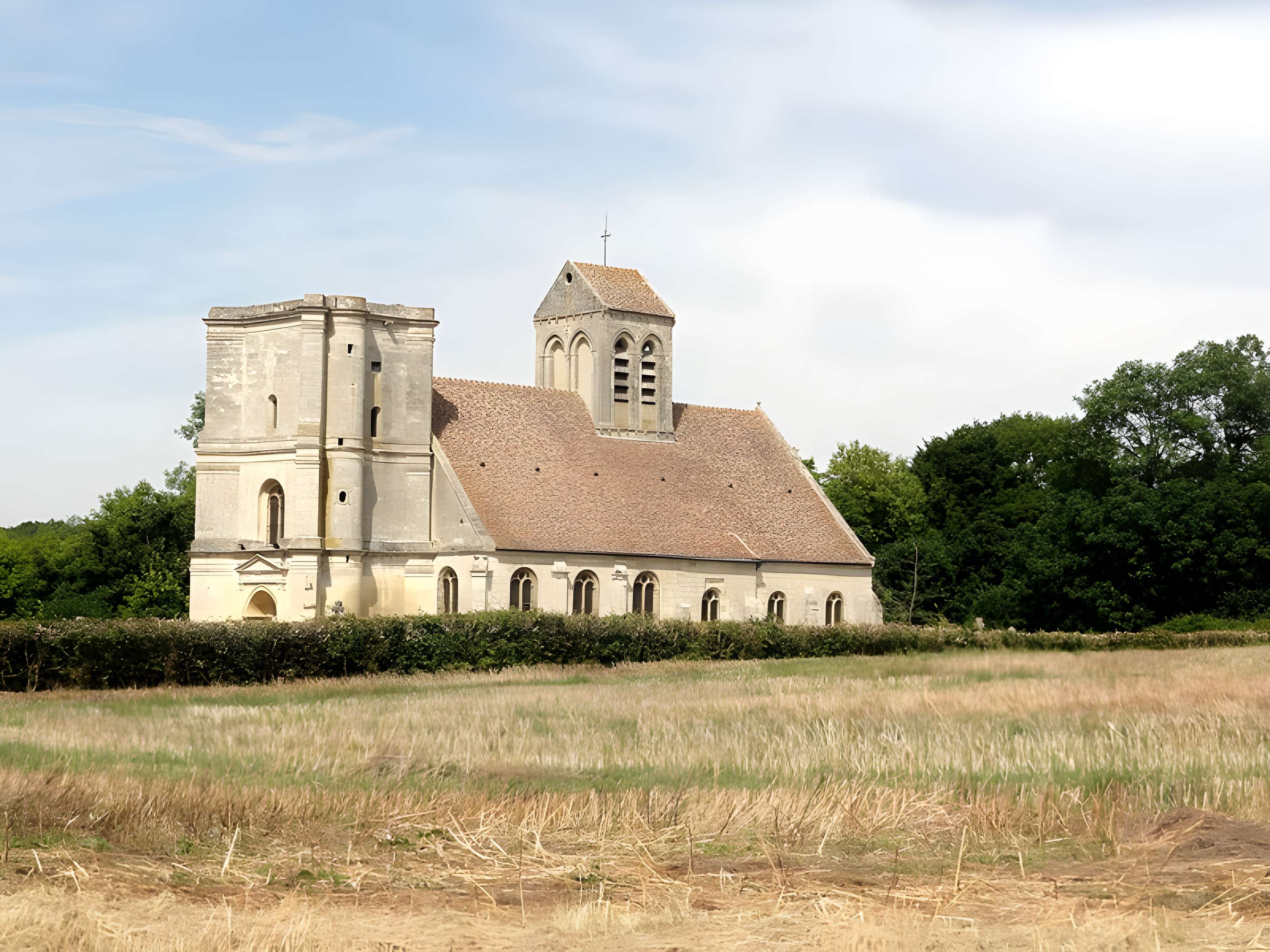 Église Saint-Quentin de Nucourt et croix