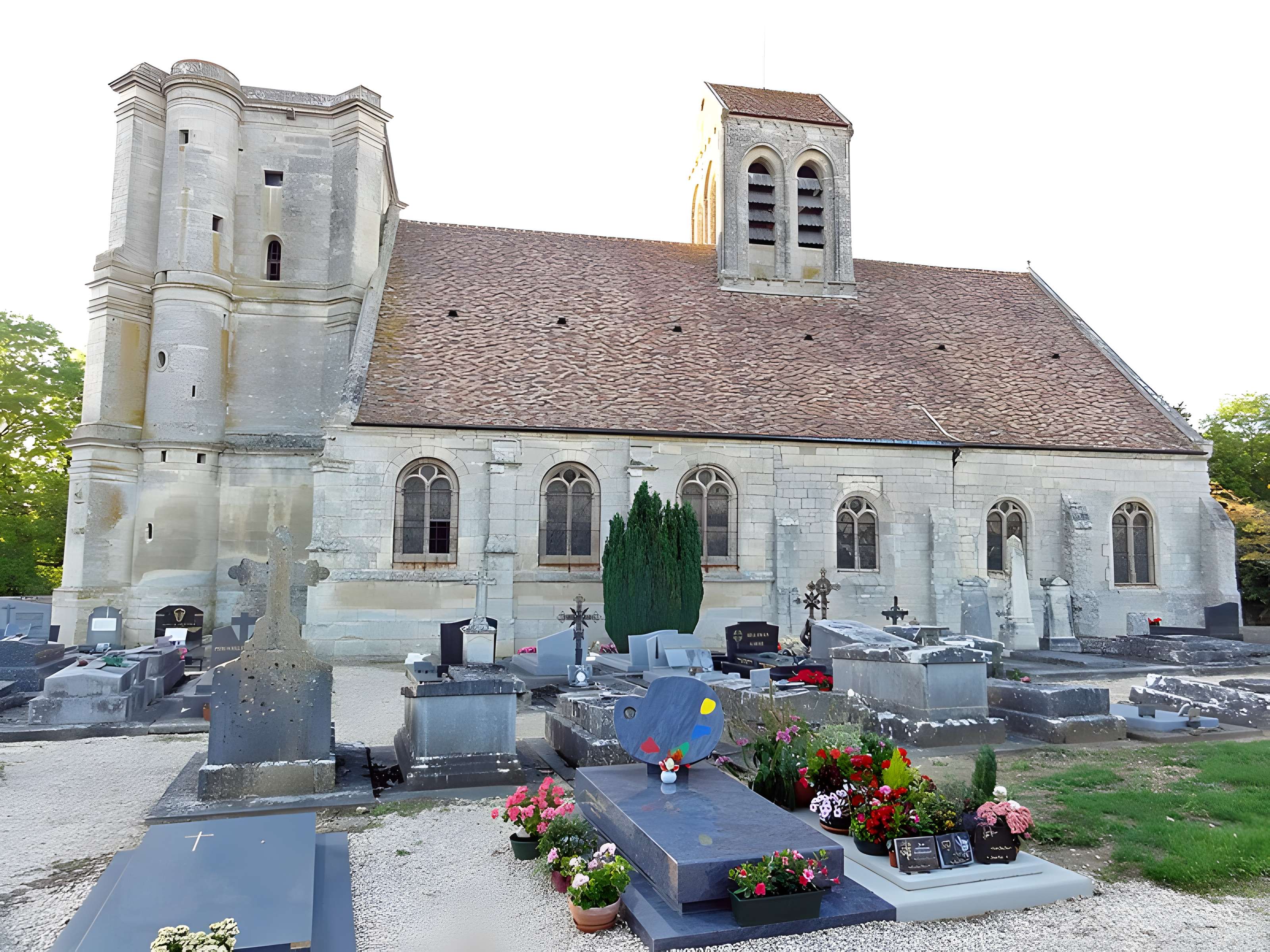 Église Saint-Quentin de Nucourt et croix