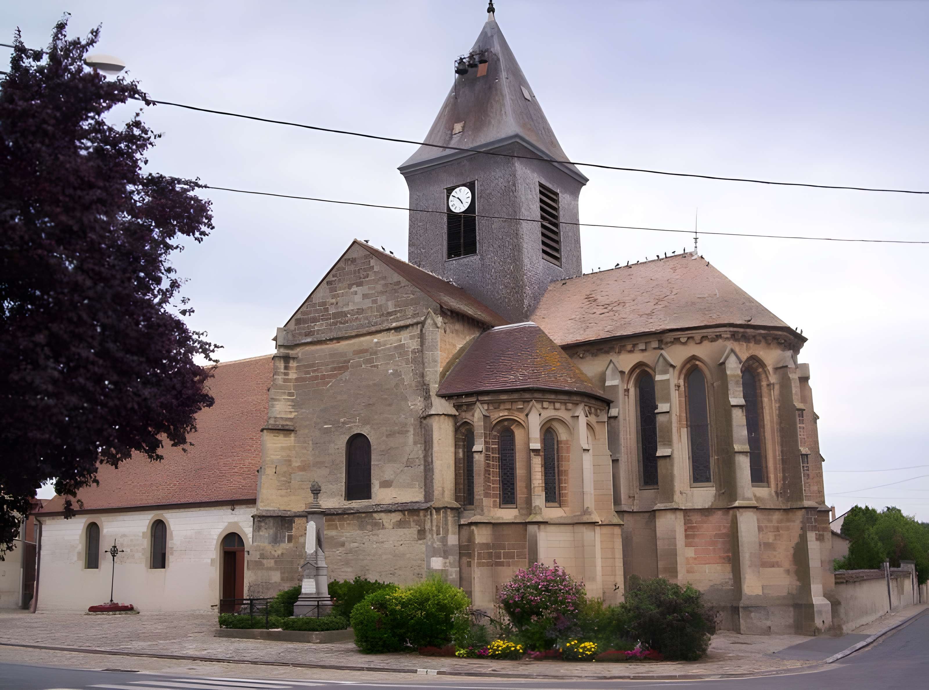 Église Saint-Quentin de Plivot 