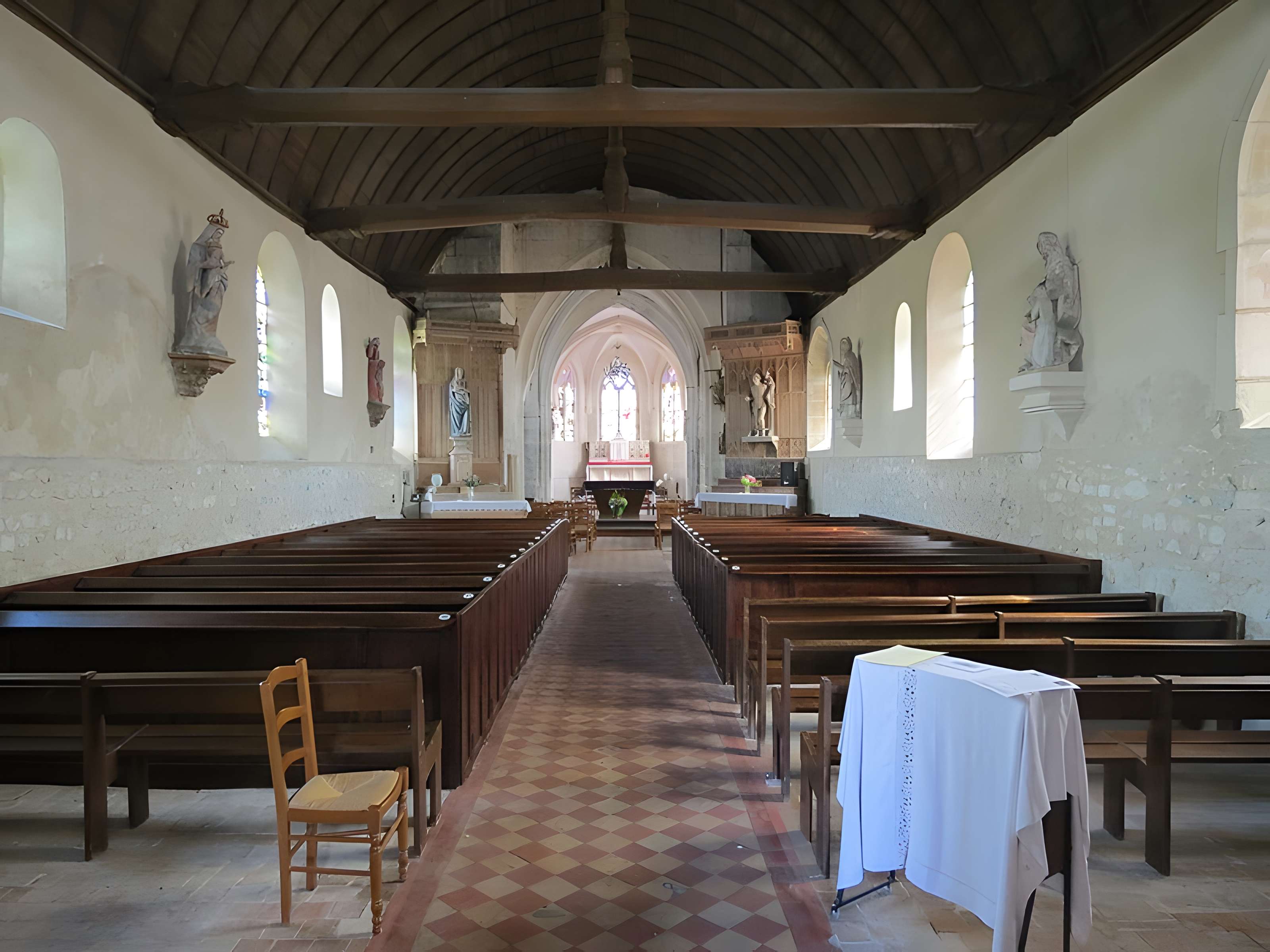 Église Saint-Quentin de Poses