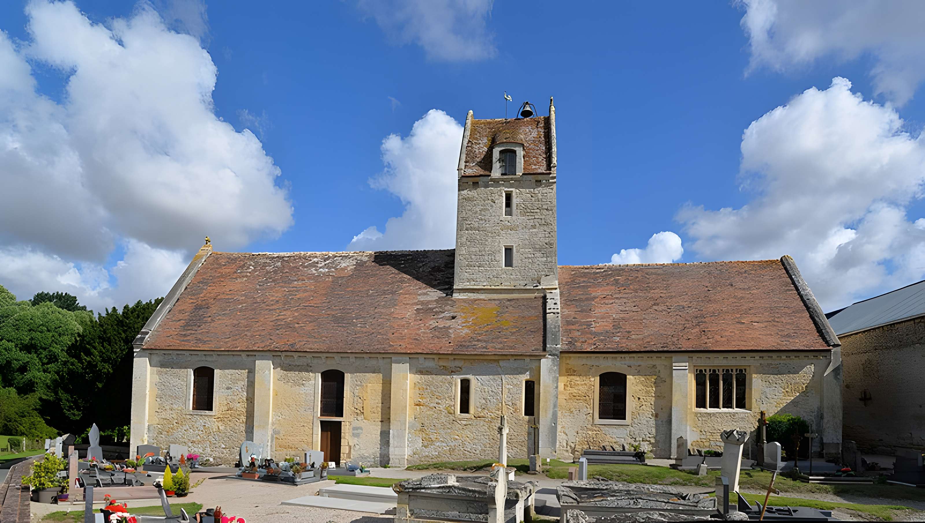 Église Saint-Quentin de Tassilly de Bons-Tassilly