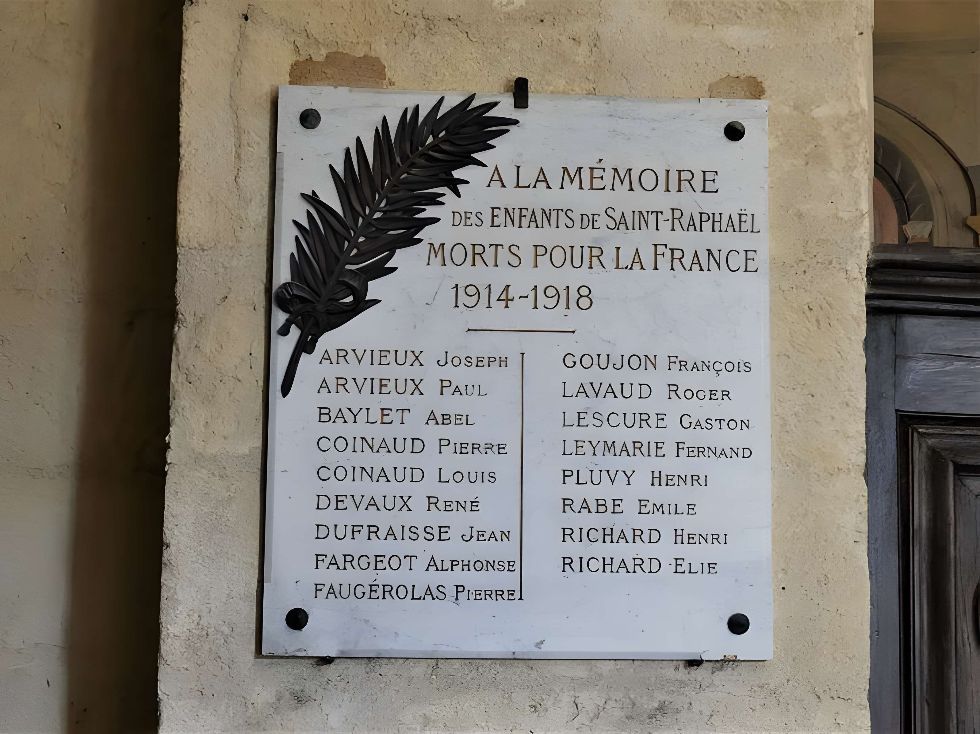 Église Saint-Raphaël de Saint-Raphaël en Dordogne
