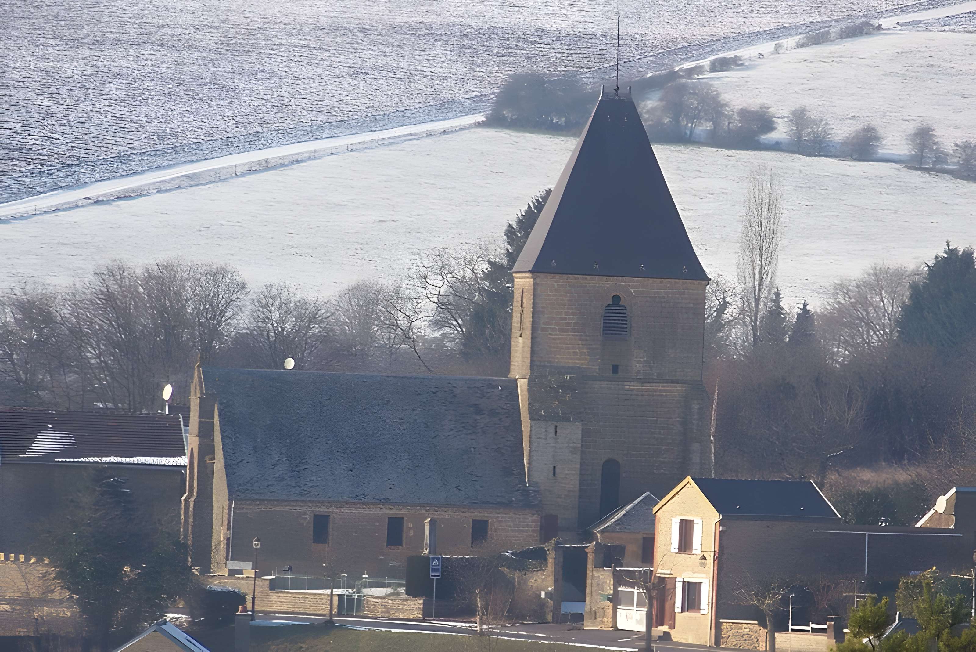 Église Saint-Rémi de Cheveuges