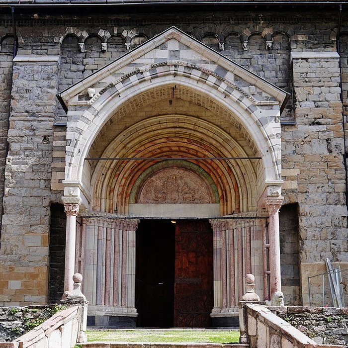 Photo de Cathédrale Notre-Dame dEmbrun