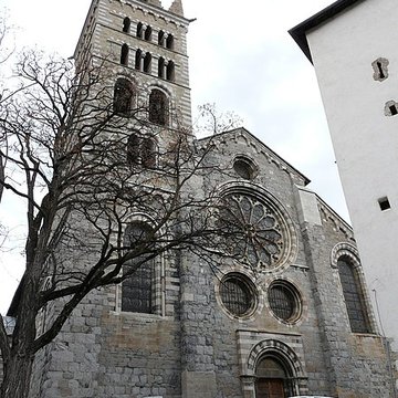 Cathédrale Notre-Dame dEmbrun