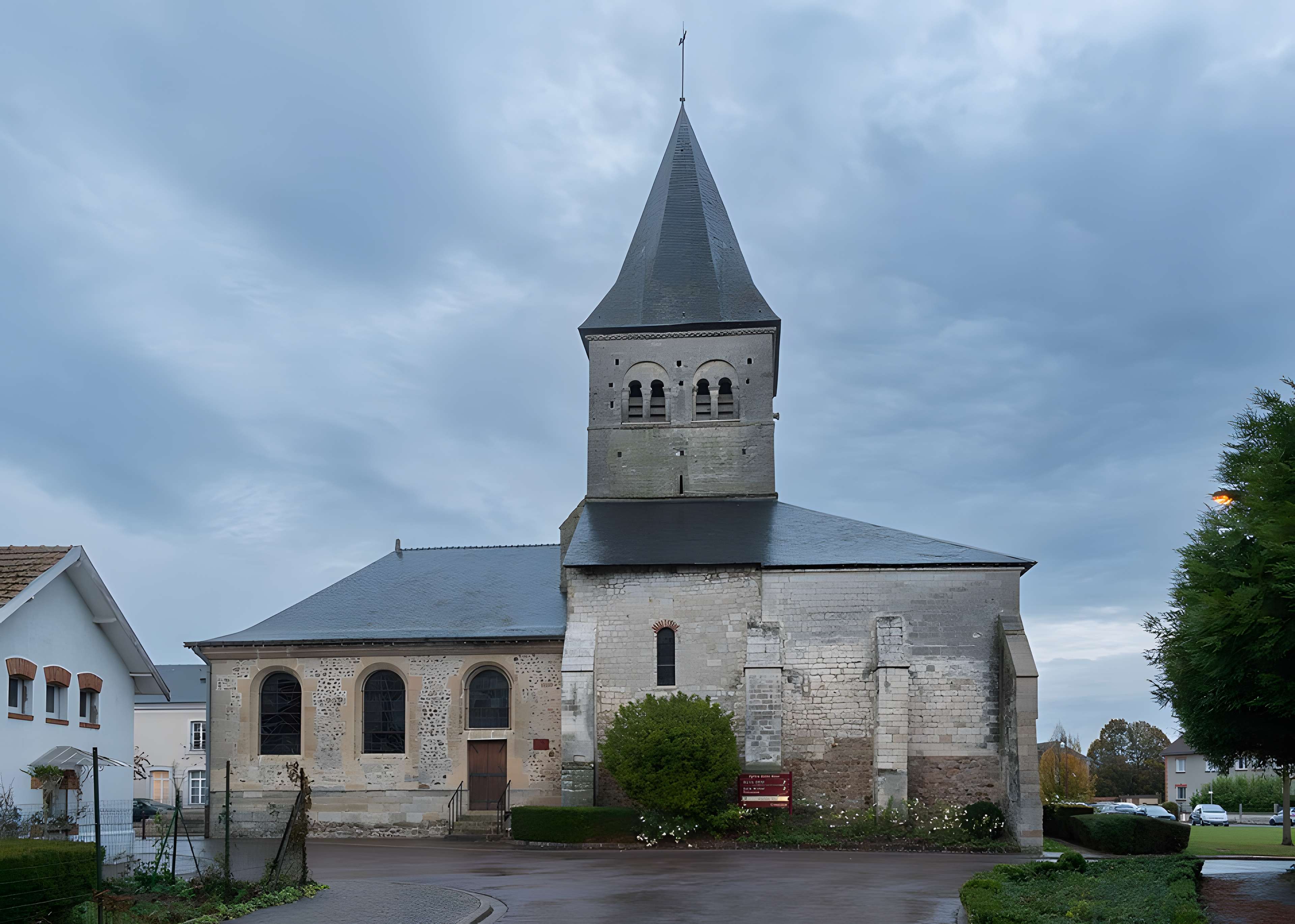 Église Saint-Rémy de Bazancourt