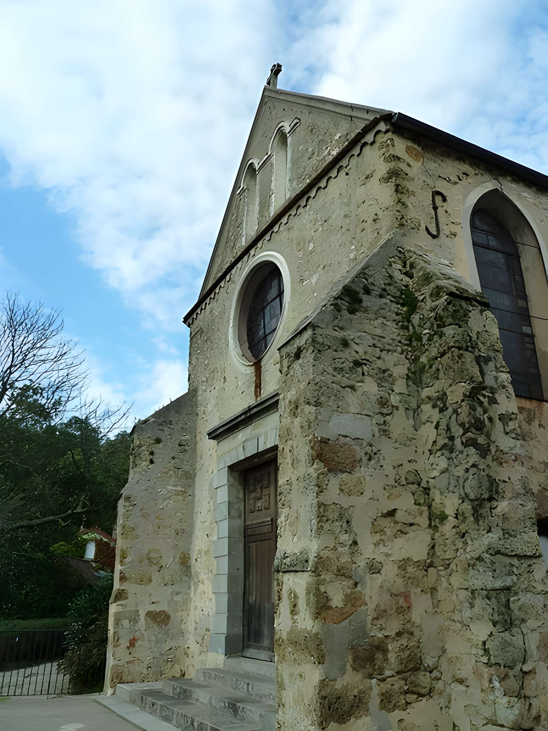 Église Saint-Rigomer-et-Sainte-Ténestine de Vauhallan