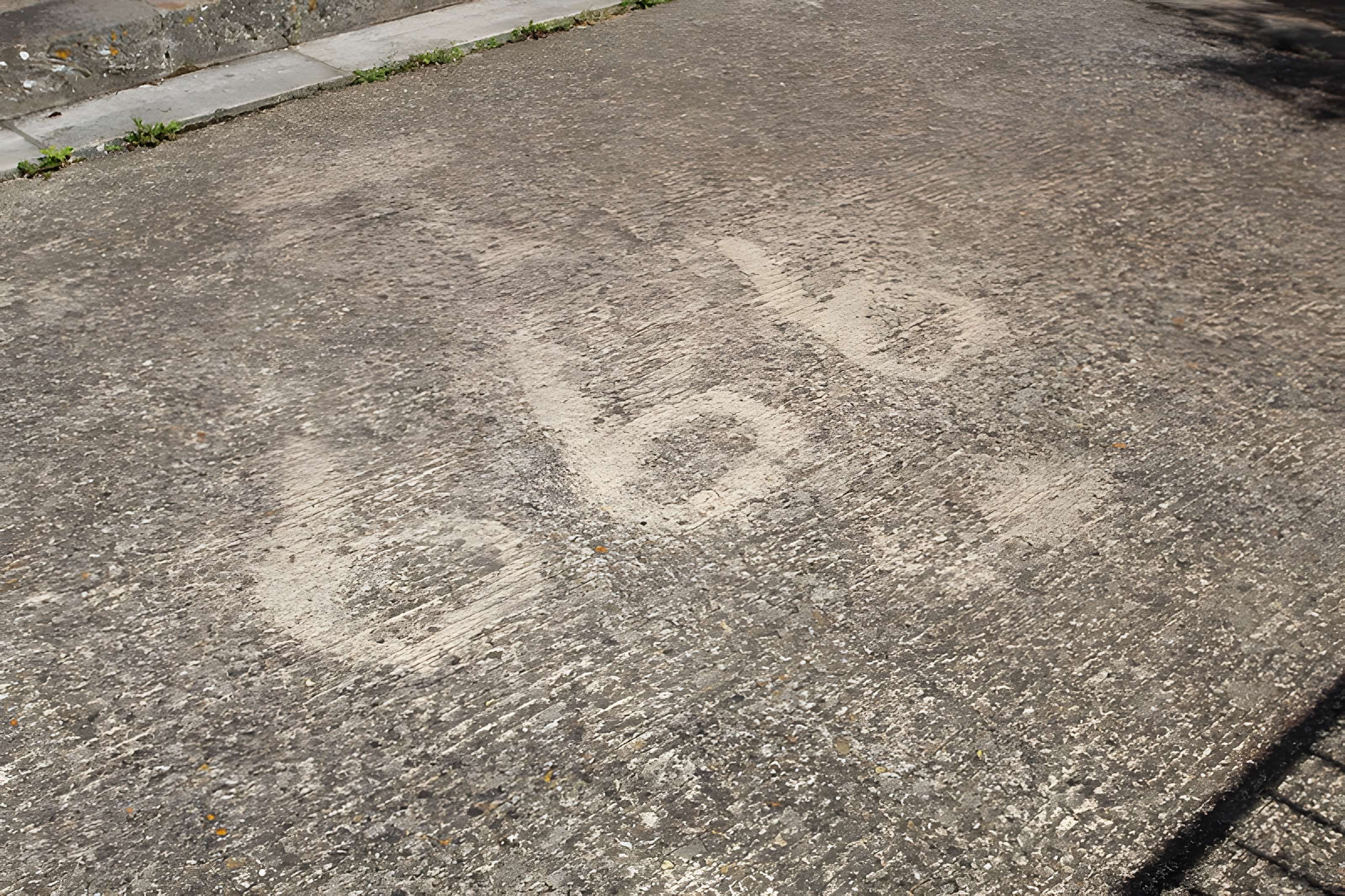 Église Saint-Rigomer-et-Sainte-Ténestine de Vauhallan