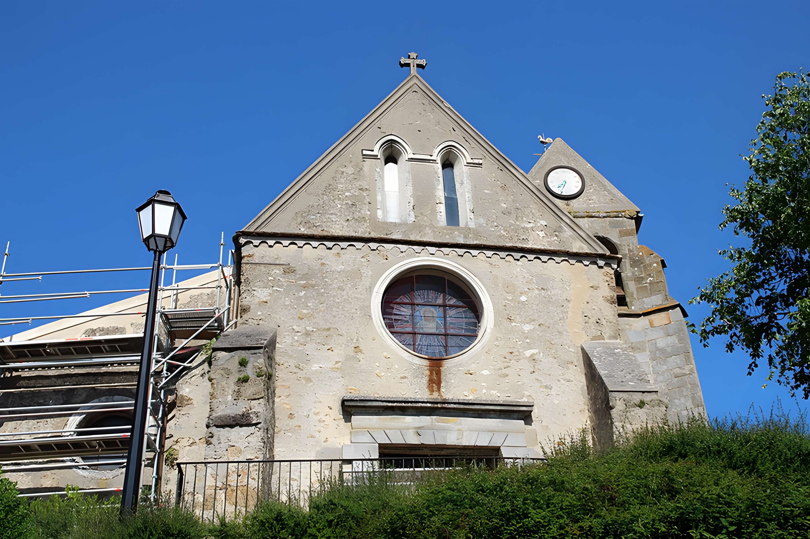 Église Saint-Rigomer-et-Sainte-Ténestine de Vauhallan