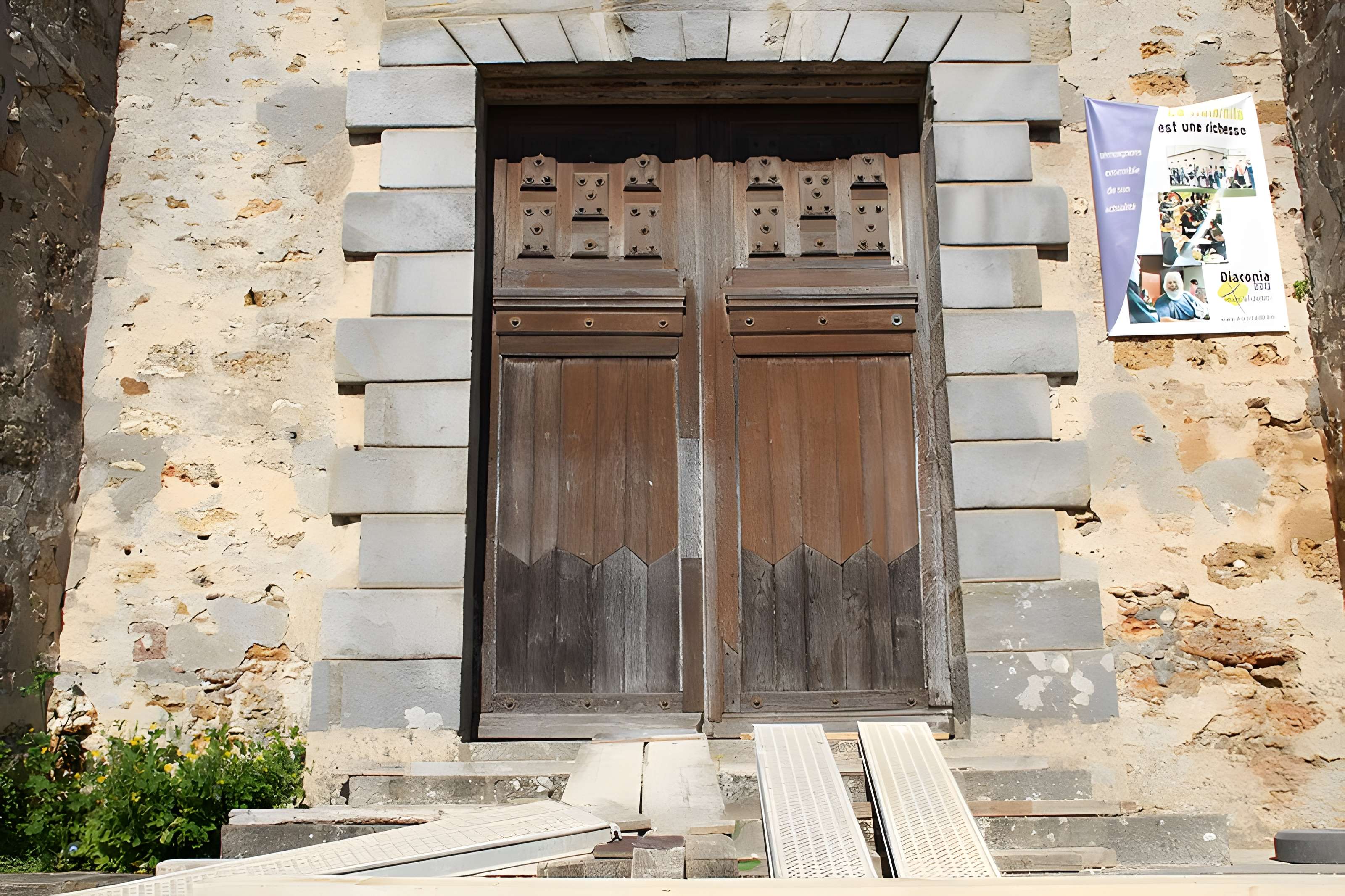 Église Saint-Rigomer-et-Sainte-Ténestine de Vauhallan