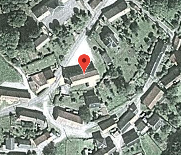 Église Saint-Roch de Clairavaux et croix 