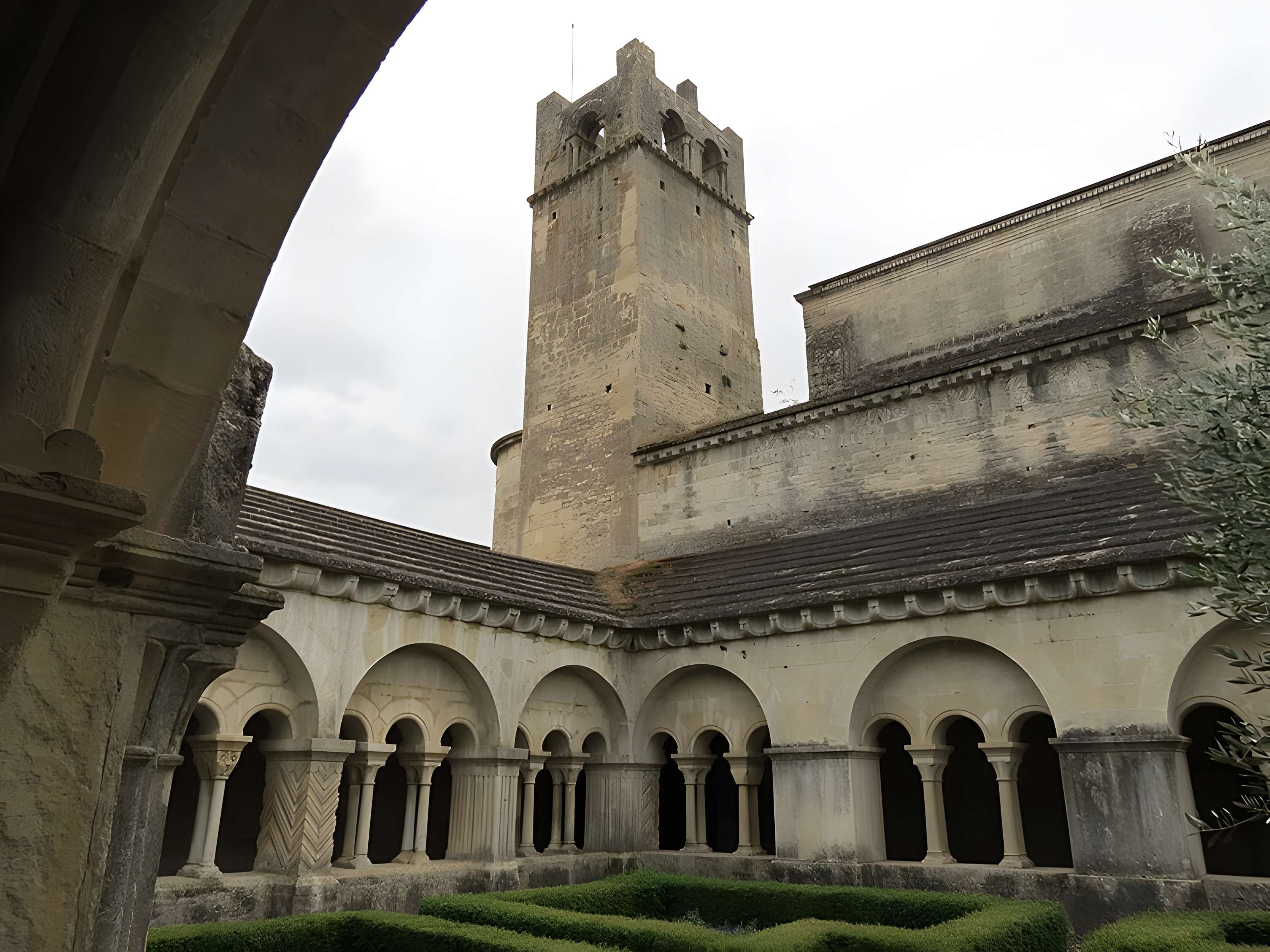 Cathédrale Notre-Dame-de-Nazareth de Vaison-la-Romaine