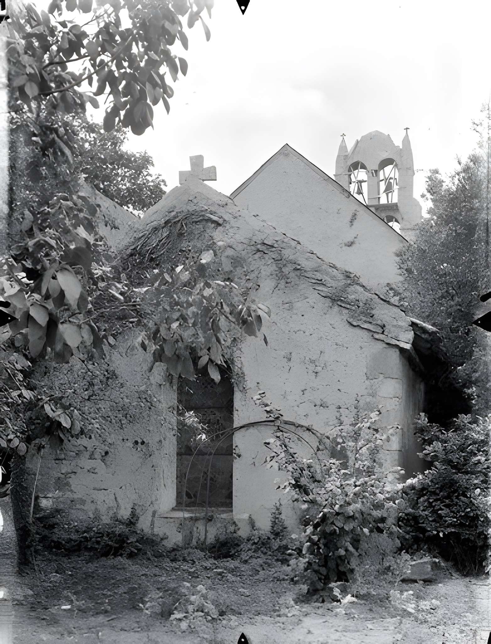 Église Saint-Romain de Mazerolles