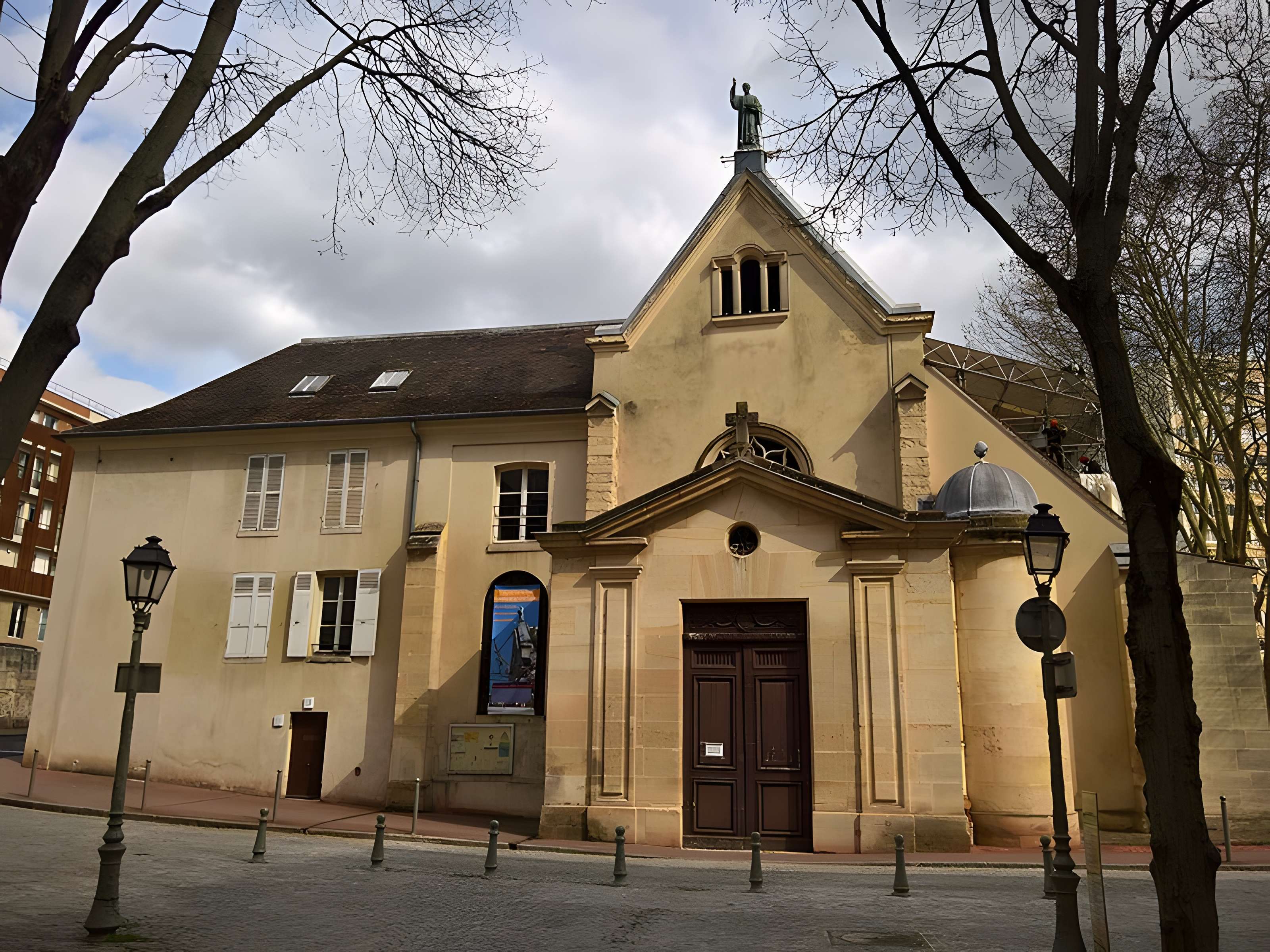 Église Saint-Romain de Sèvres