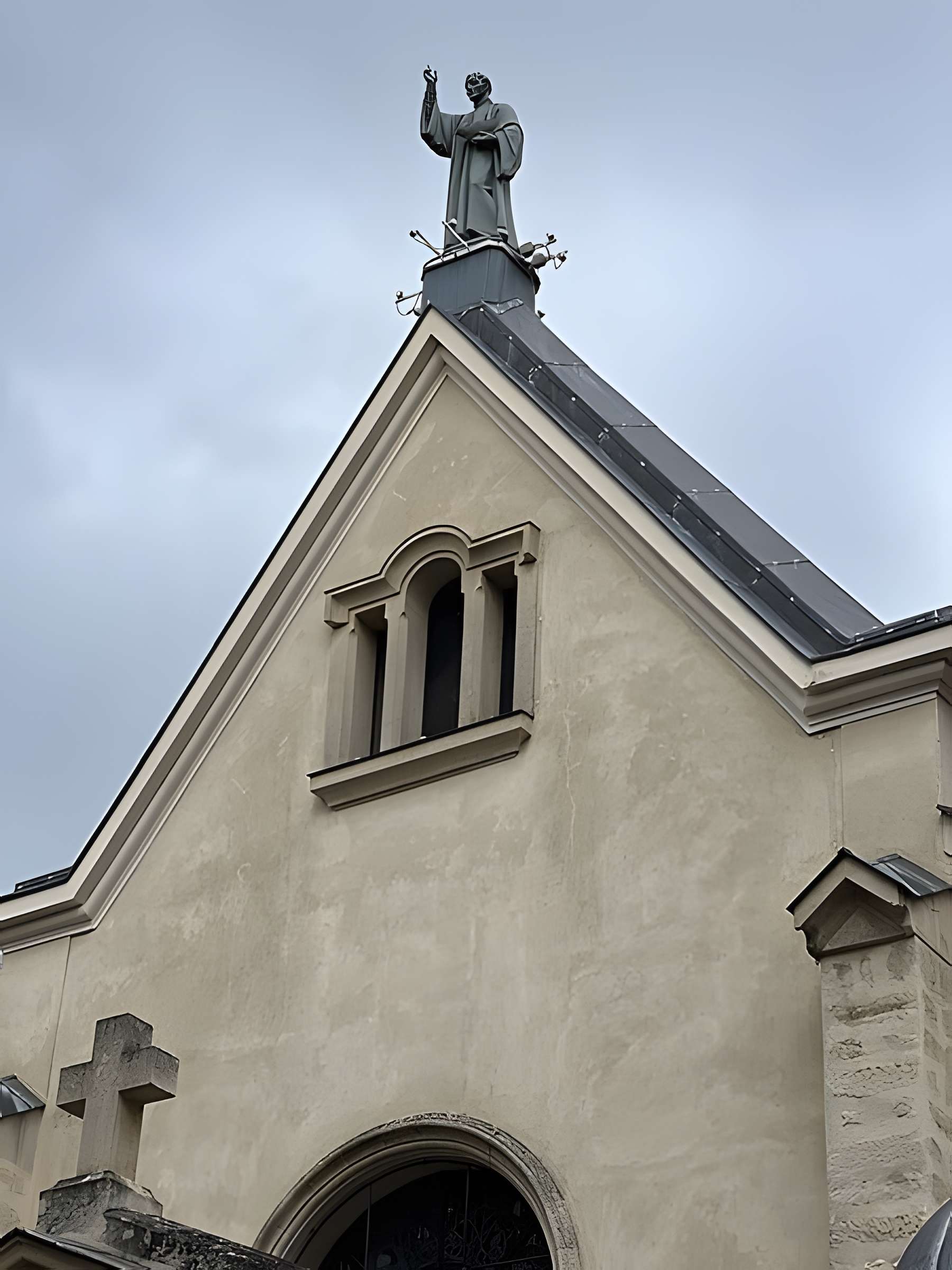 Église Saint-Romain de Sèvres