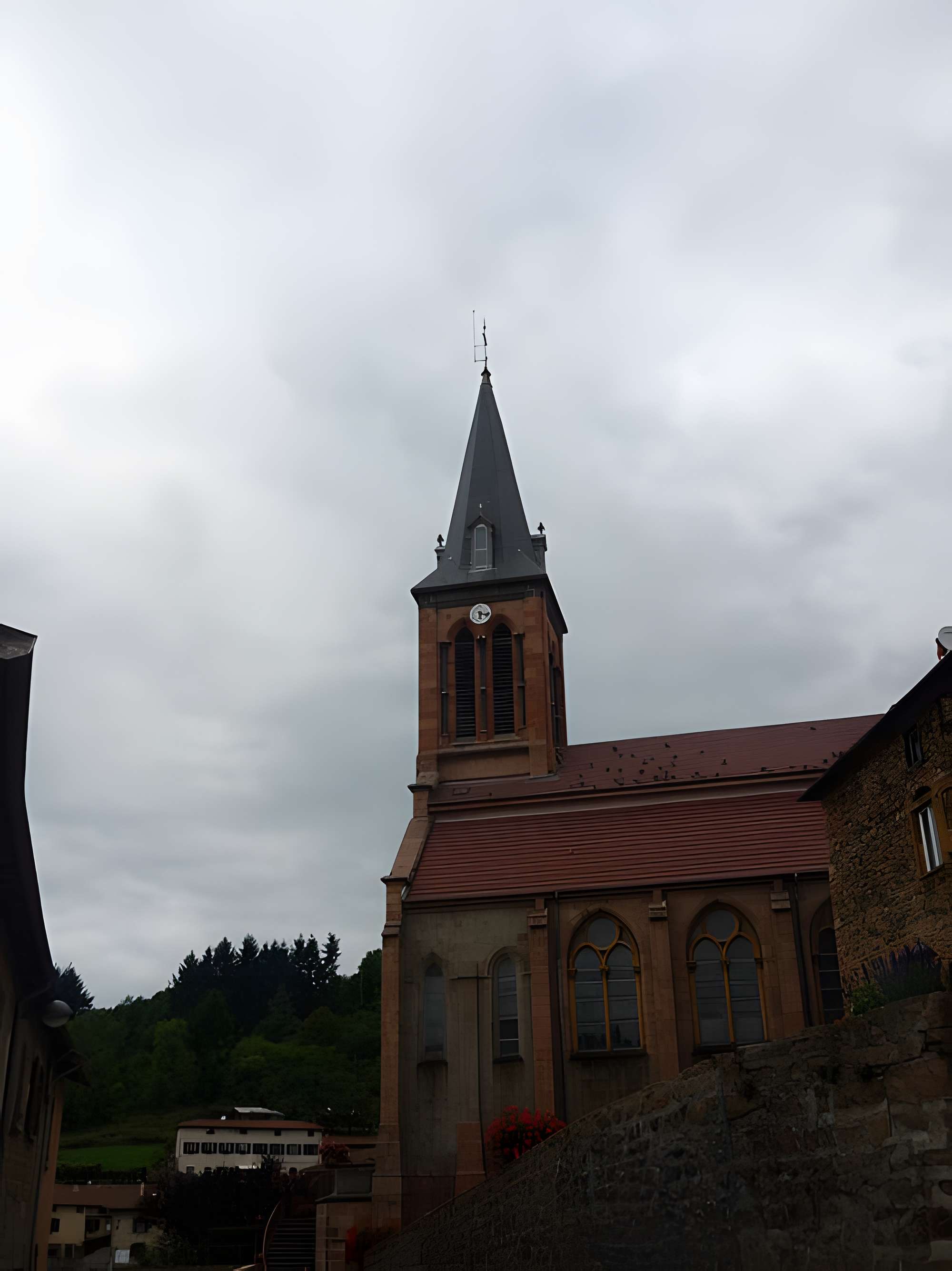 Église Saint-Romain de Valsonne
