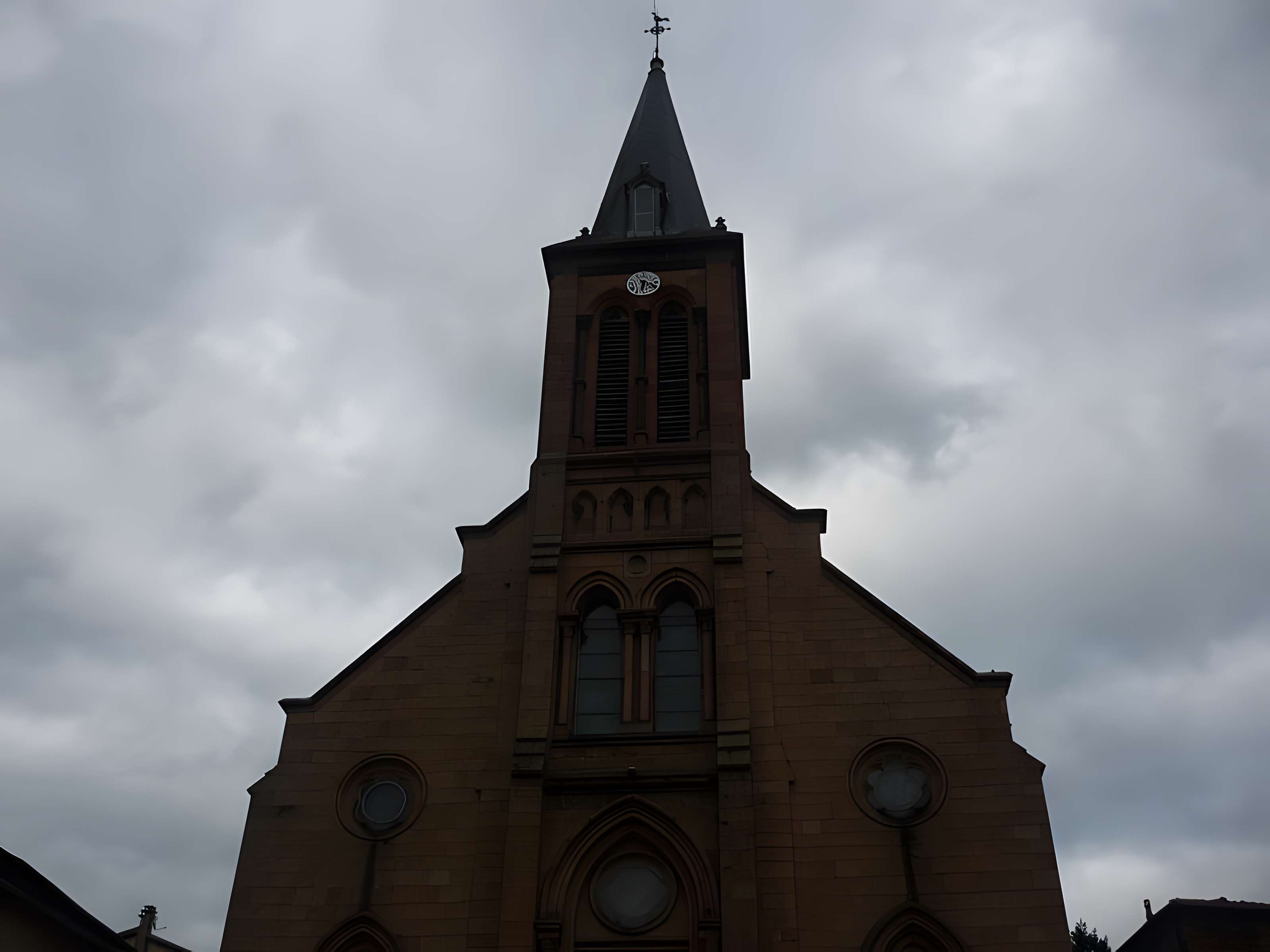 Église Saint-Romain de Valsonne