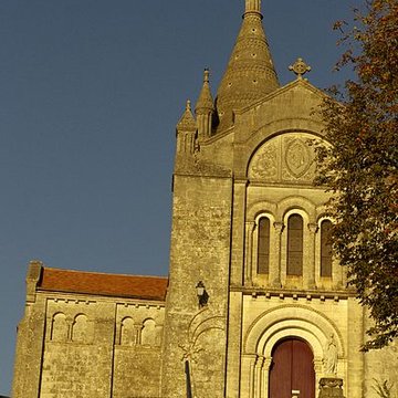Église Saint-Romain de Villebois-Lavalette