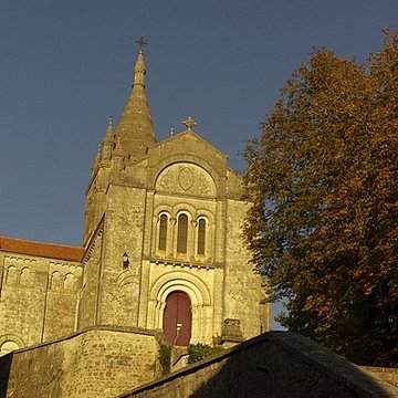 Église Saint-Romain de Villebois-Lavalette
