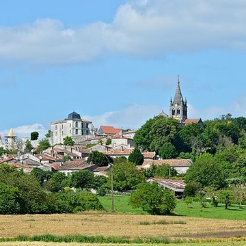Église Saint-Romain de Villebois-Lavalette