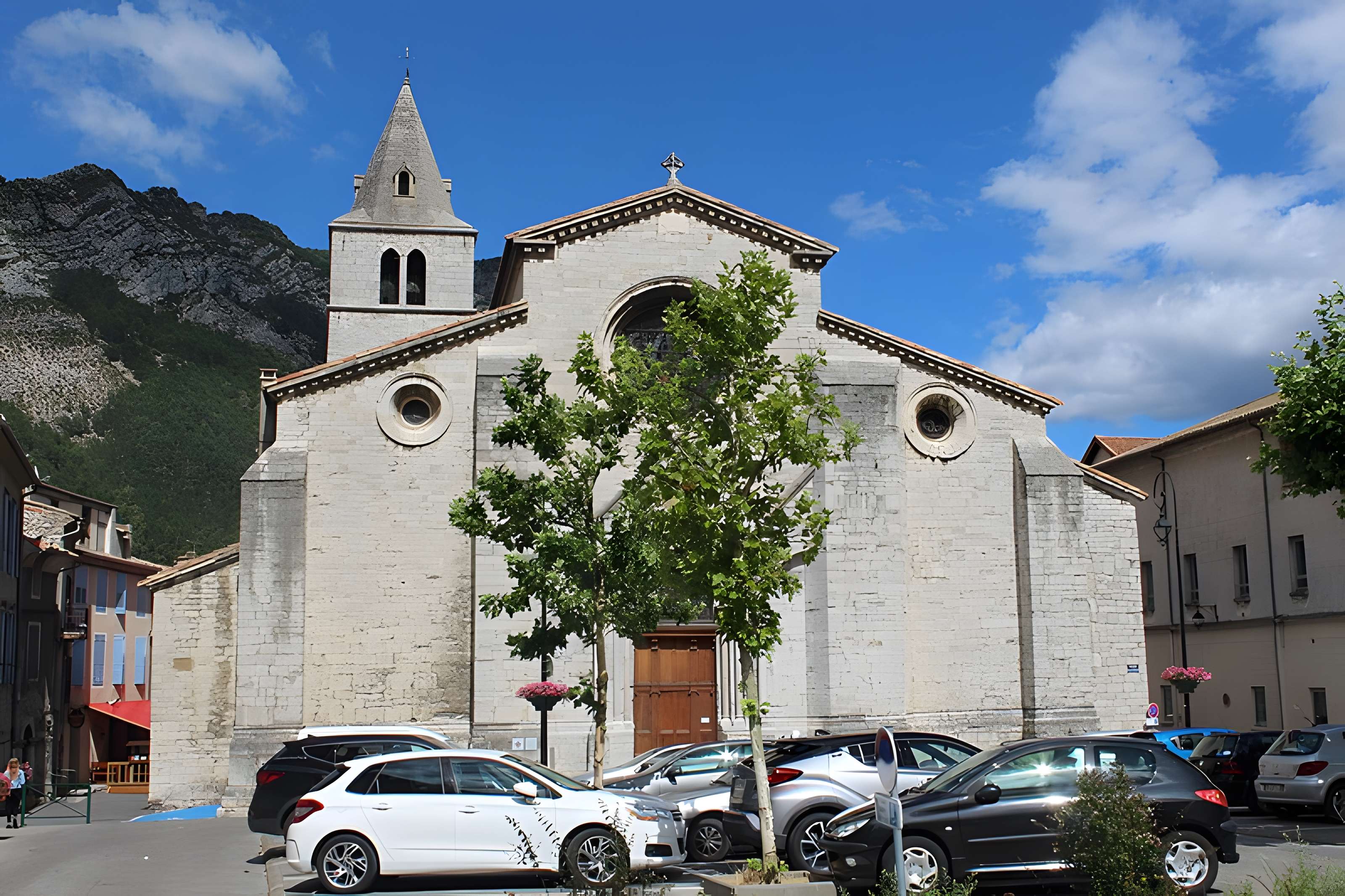 Cathédrale Notre-Dame-des-Pommiers de Sisteron