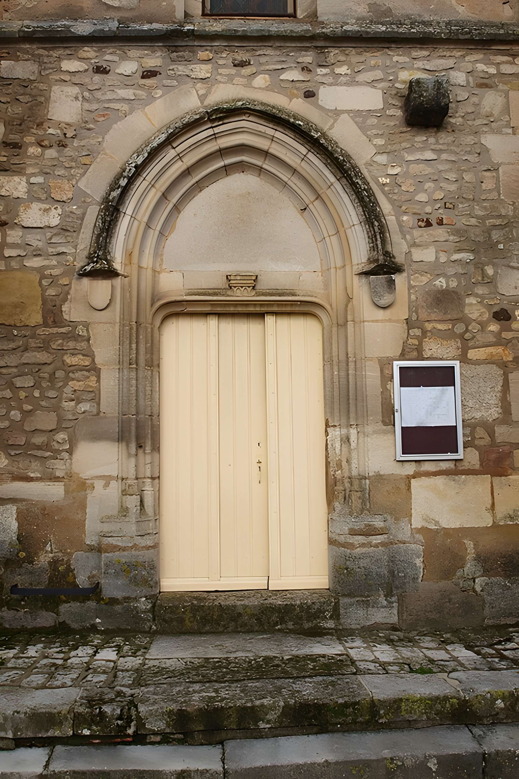 Église Saint-Saturnin d'Alligny-Cosne
