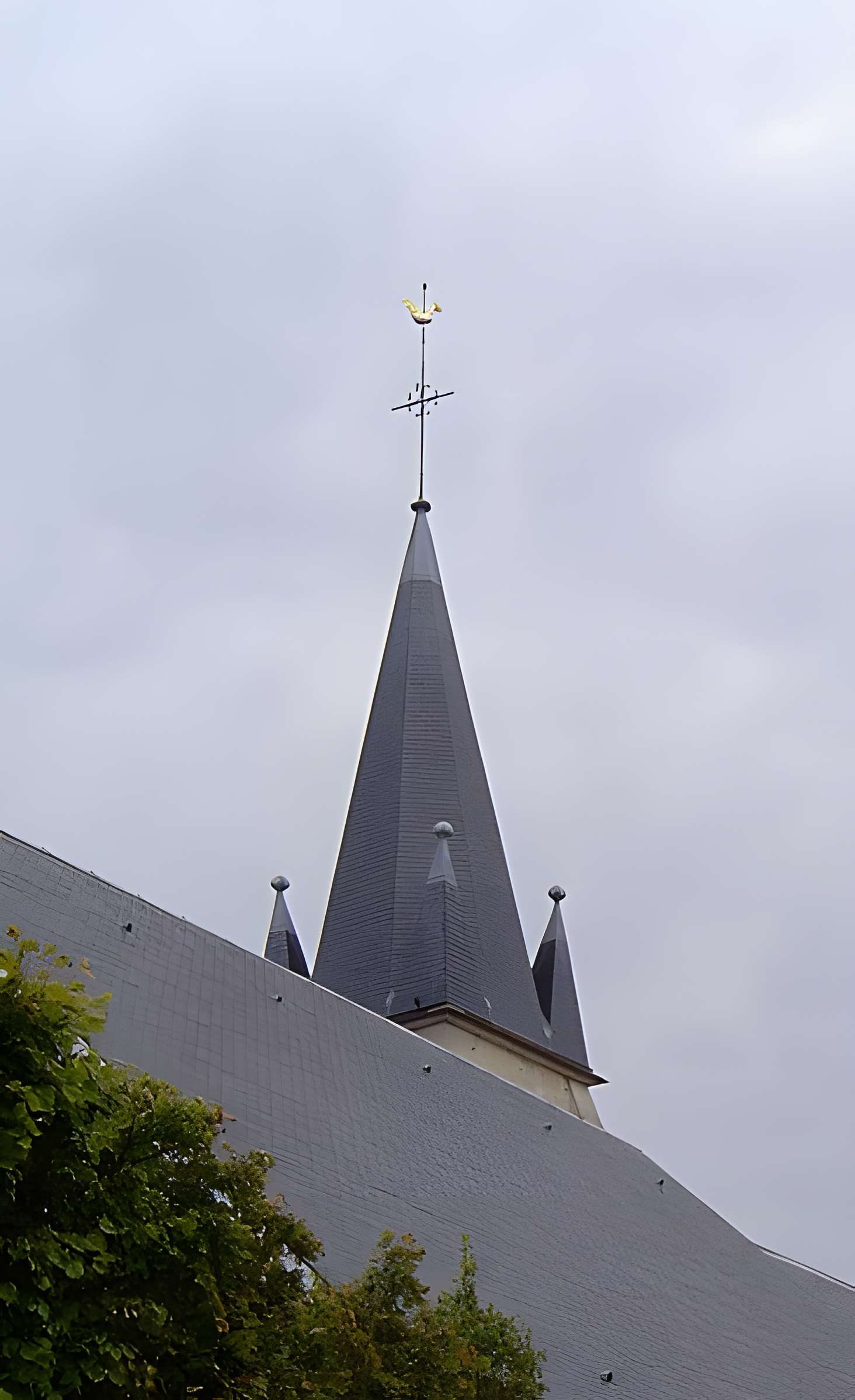 Église Saint-Saturnin d'Antony