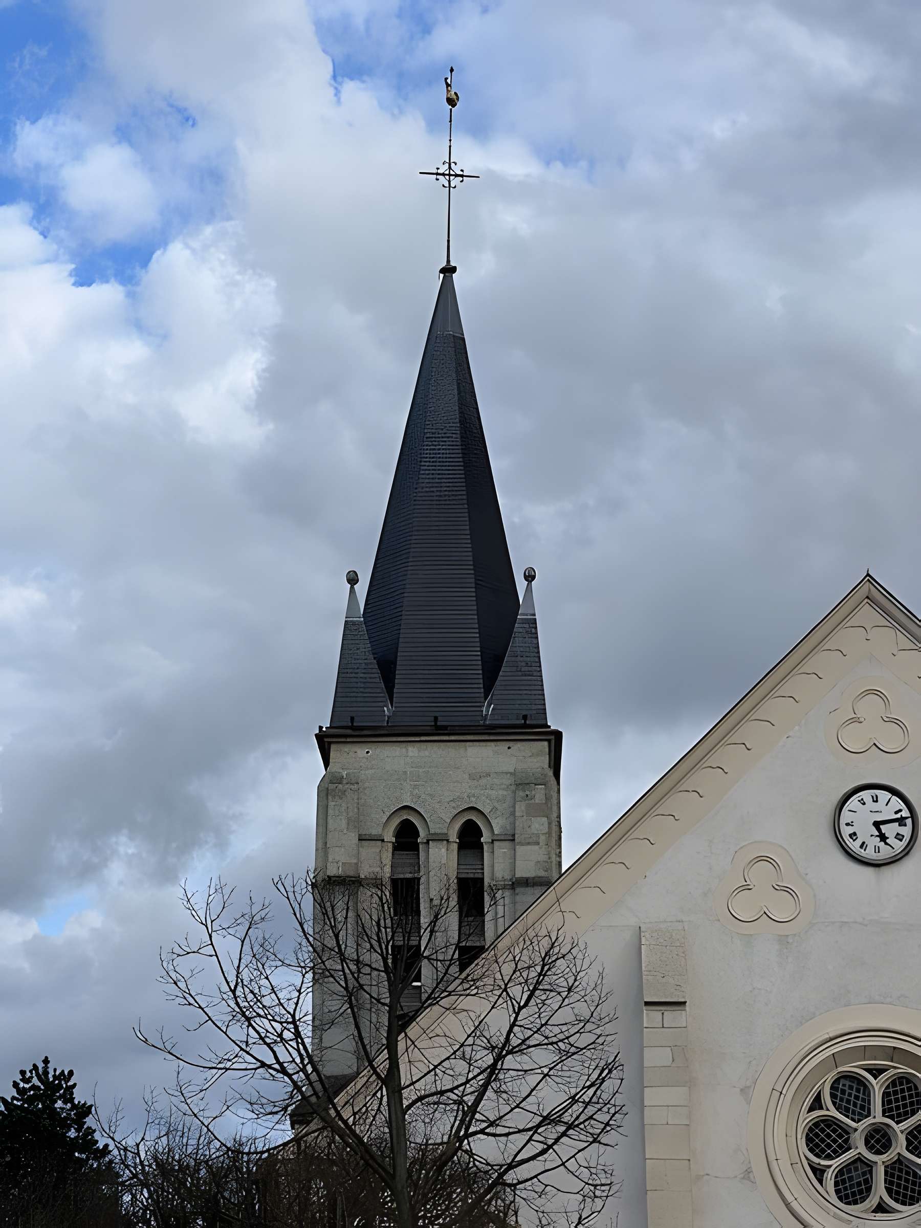 Église Saint-Saturnin d'Antony