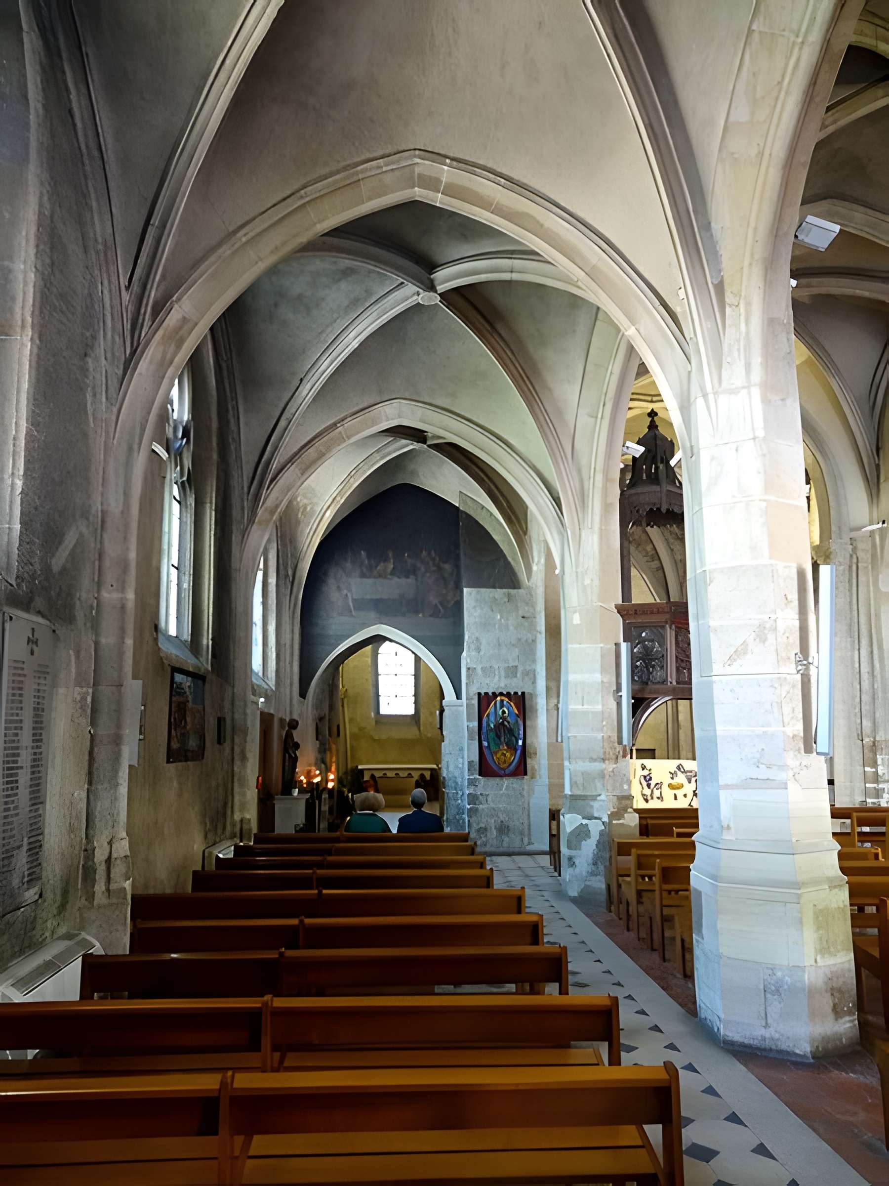 Église Saint-Saturnin d'Antony