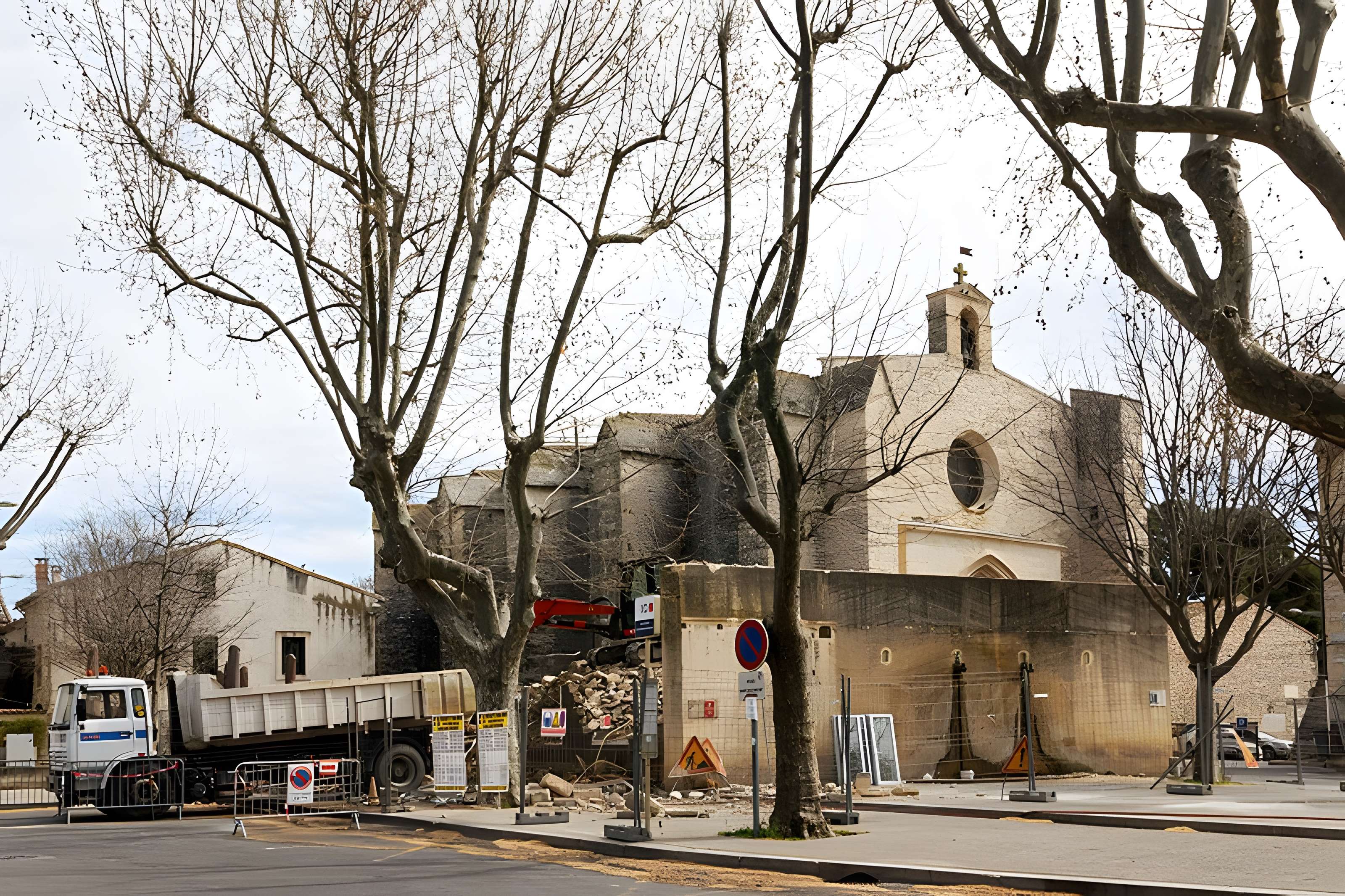 Église Saint-Saturnin de Calvisson