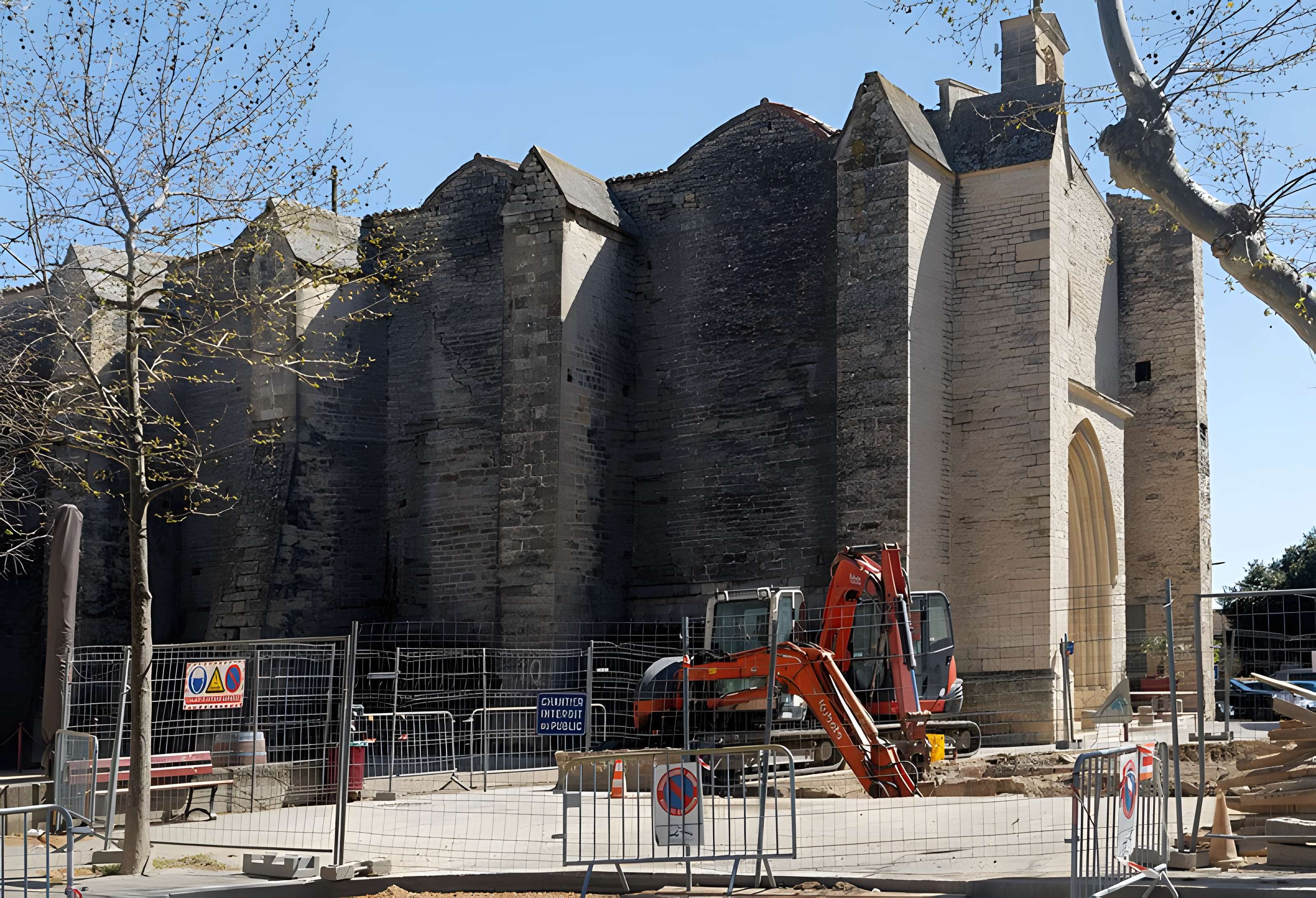 Église Saint-Saturnin de Calvisson