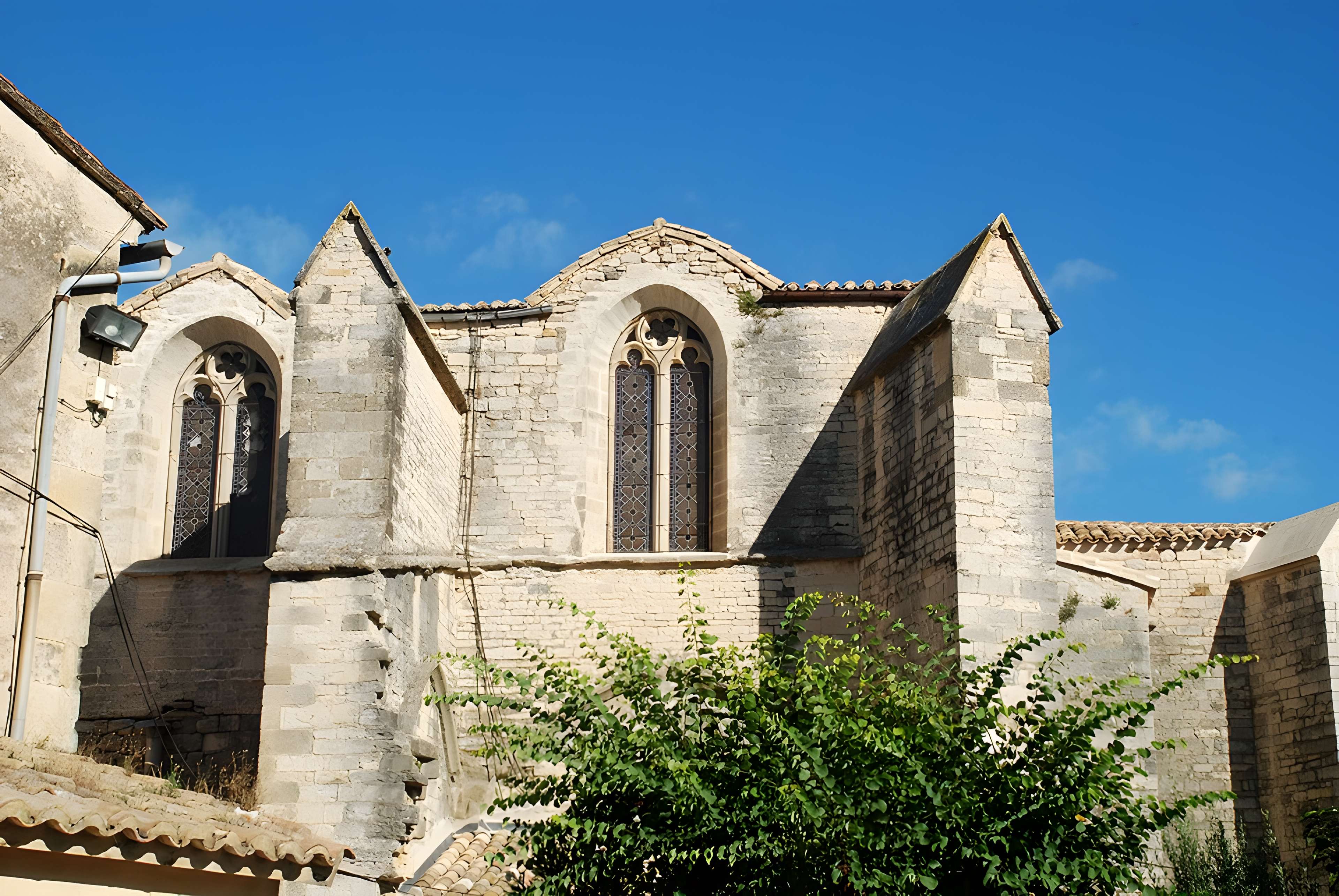Église Saint-Saturnin de Calvisson