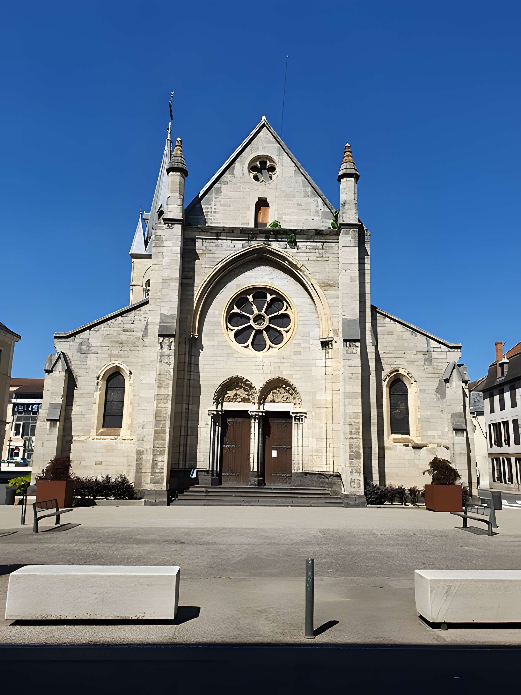 Église Saint-Saturnin de Cusset