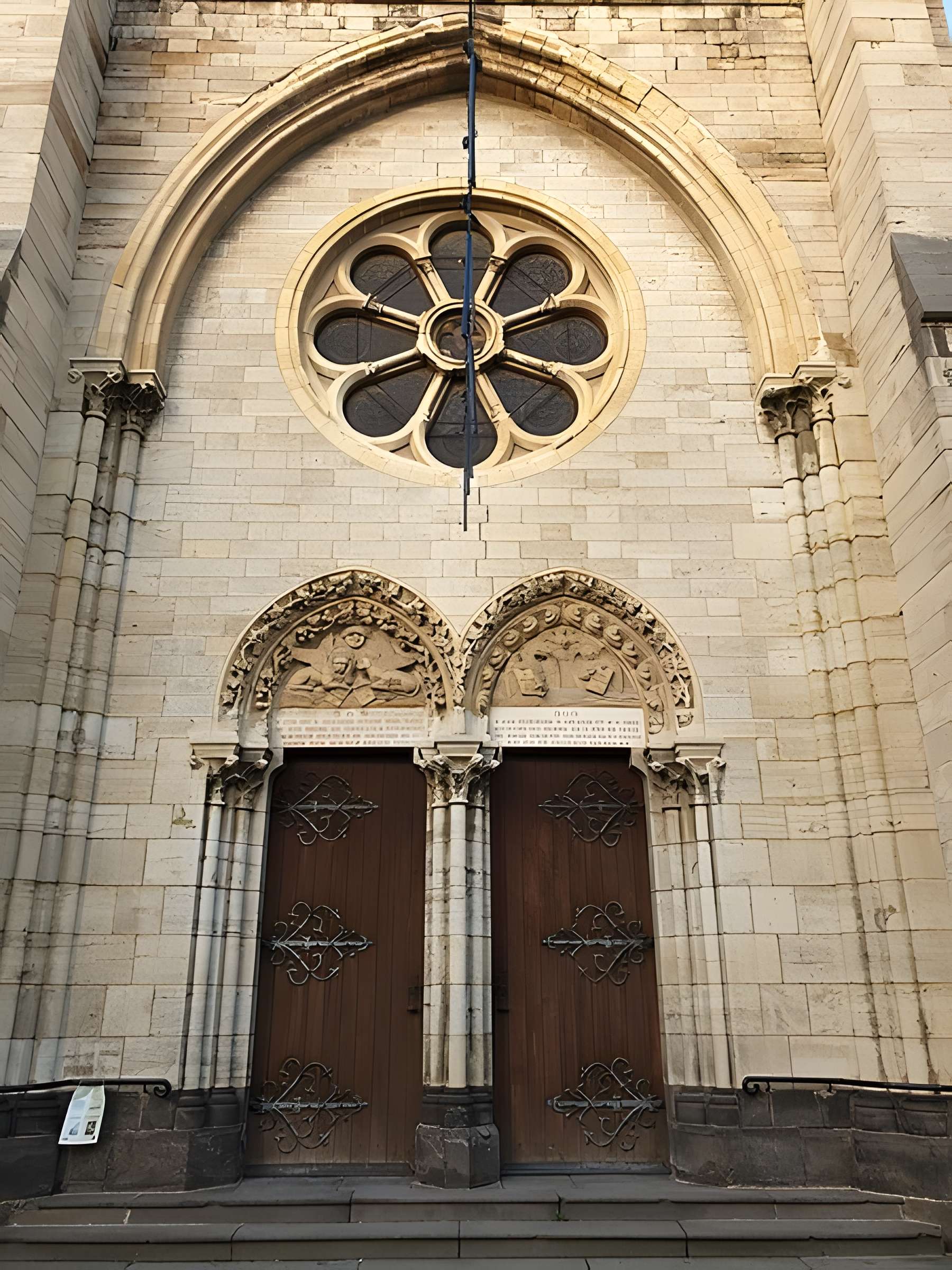 Église Saint-Saturnin de Cusset