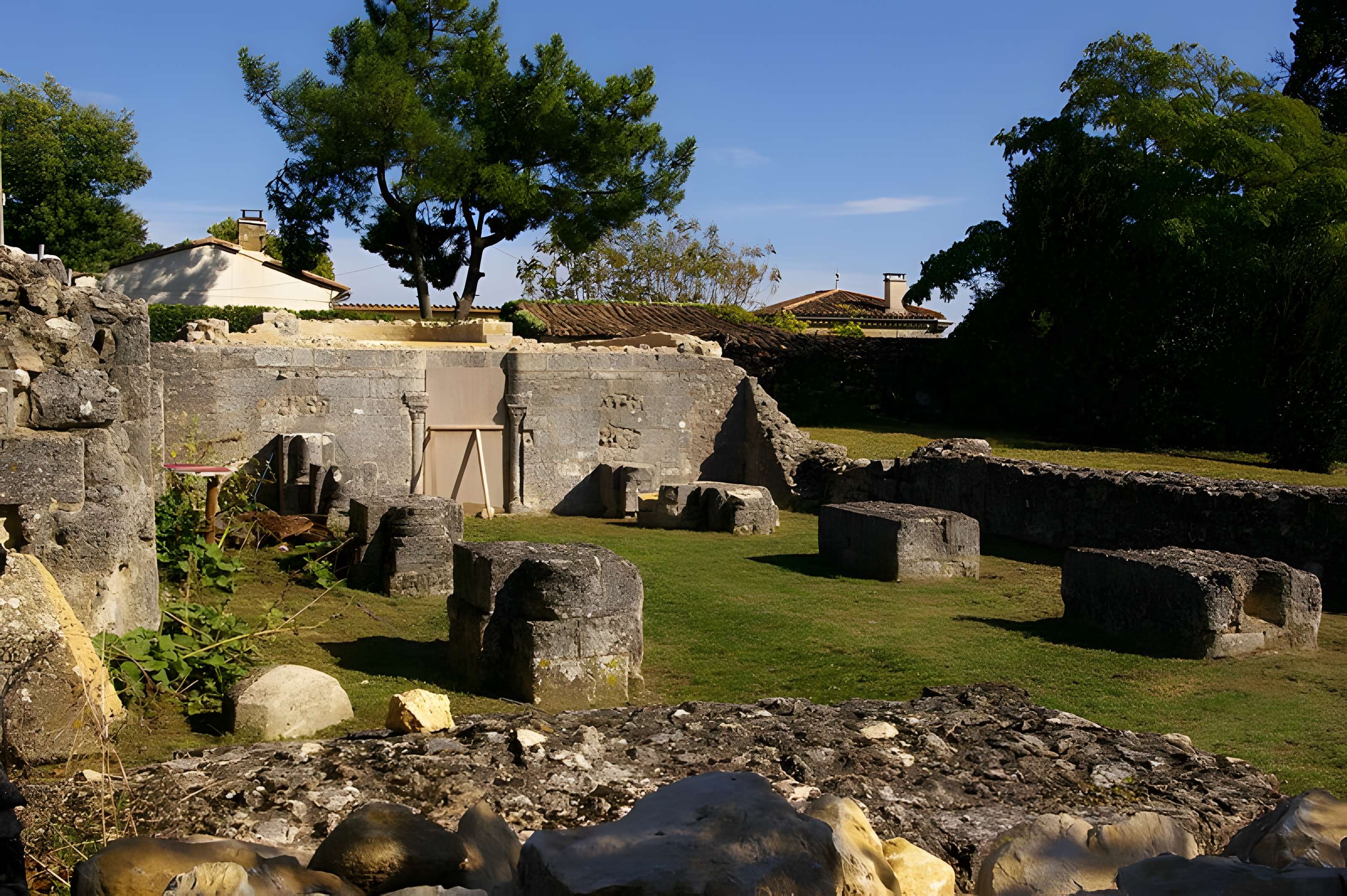 Église Saint-Saturnin de la Libarde 