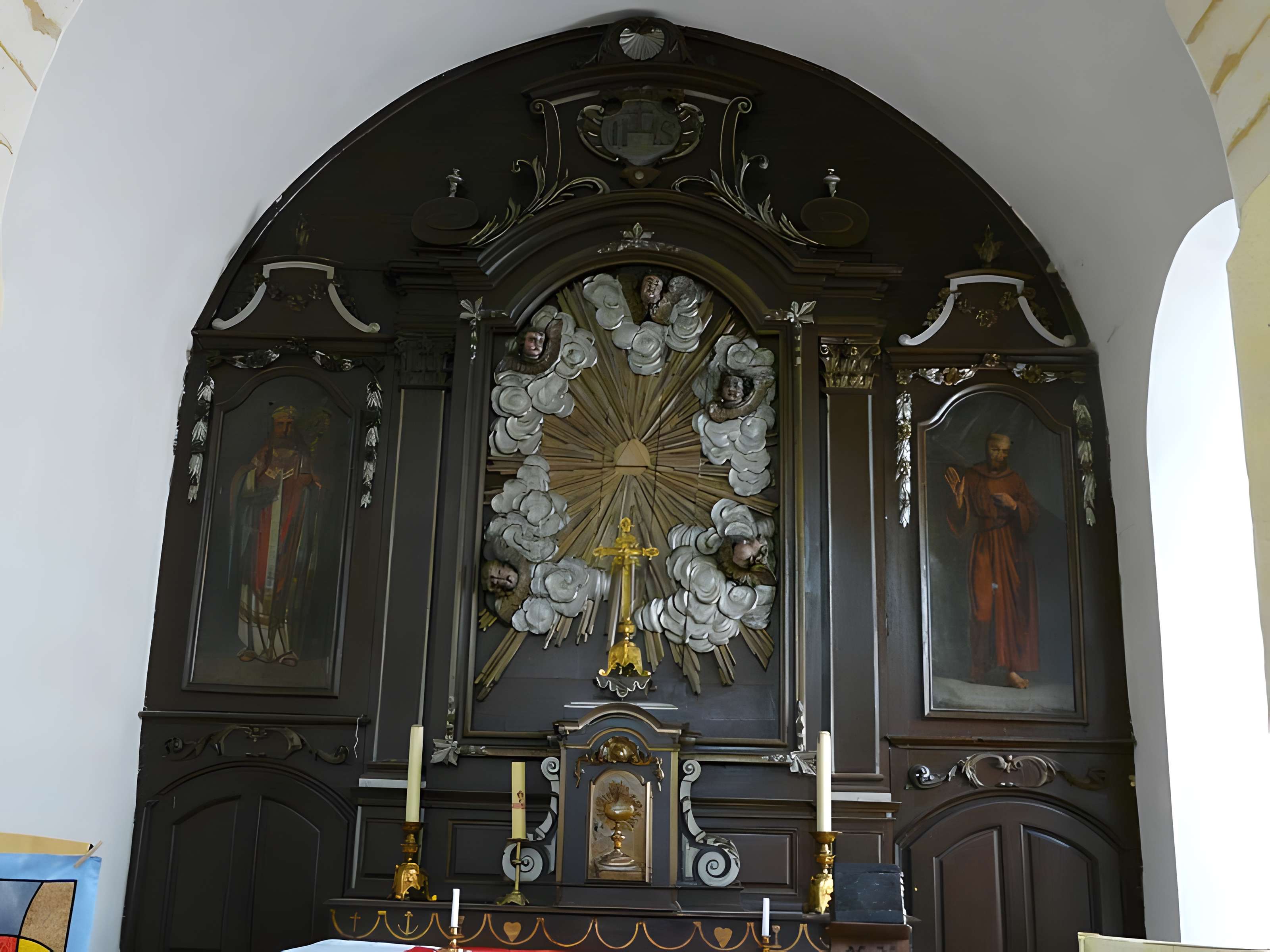 Église Saint-Saturnin de Mayac