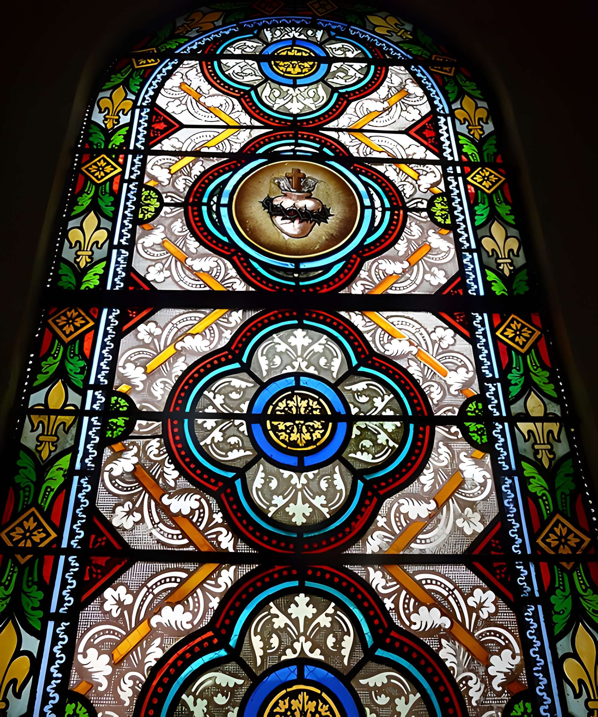 Église Saint-Saturnin de Mayac