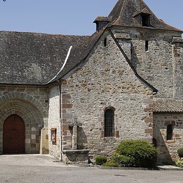 Église Saint-Saturnin de Saint-Cernin-de-Larche