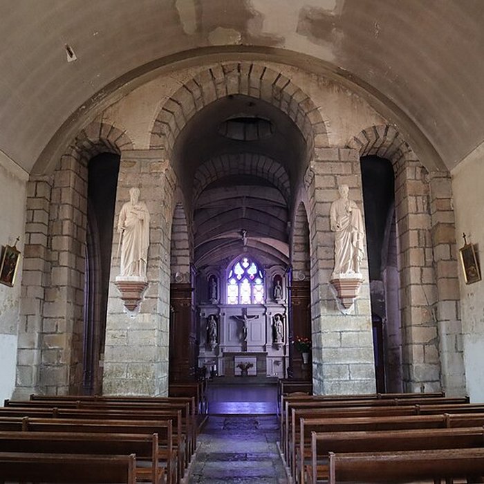 Photo de Église Saint-Saturnin de Saint-Sernin-du-Plain