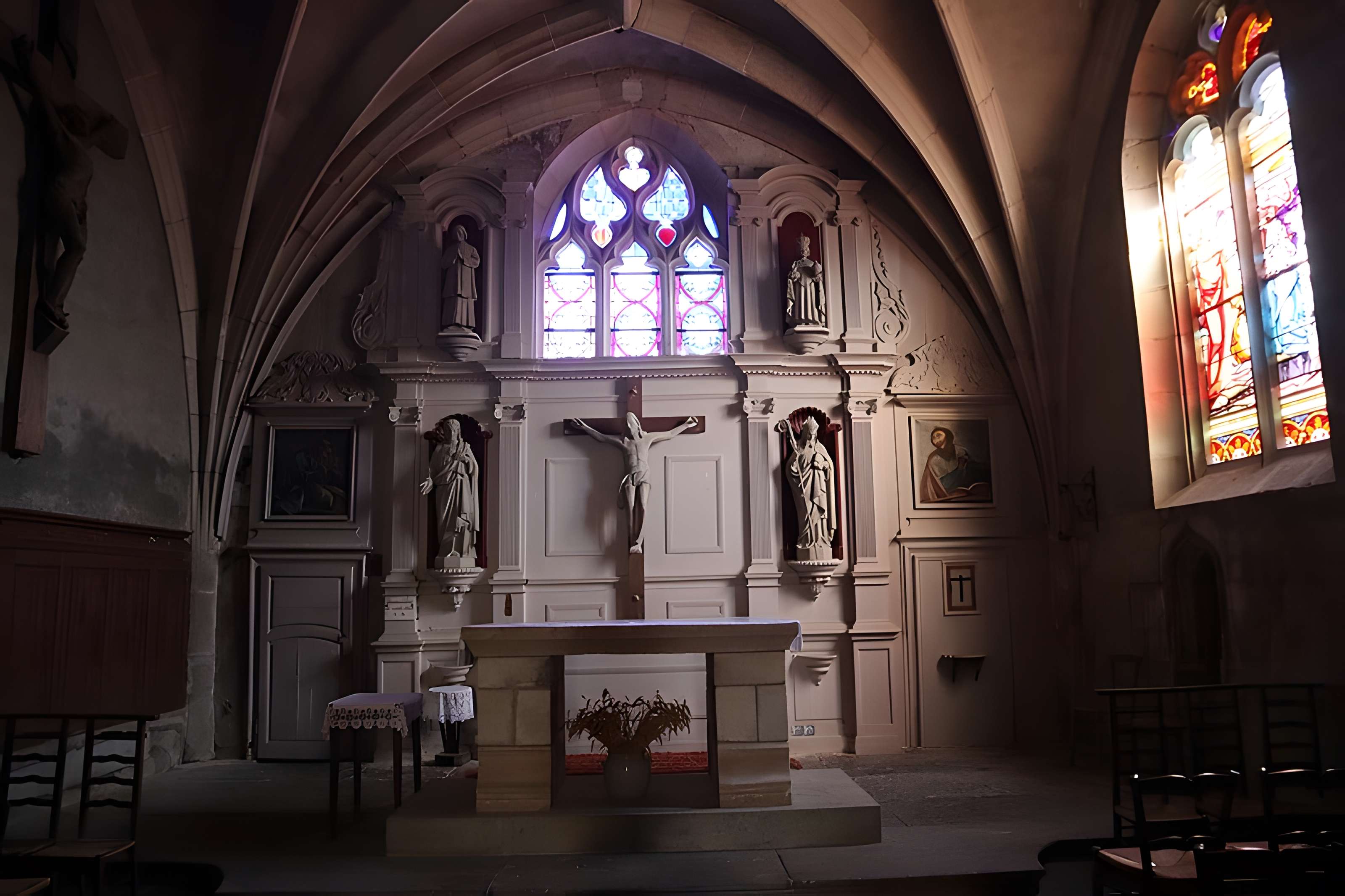 Église Saint-Saturnin de Saint-Sernin-du-Plain