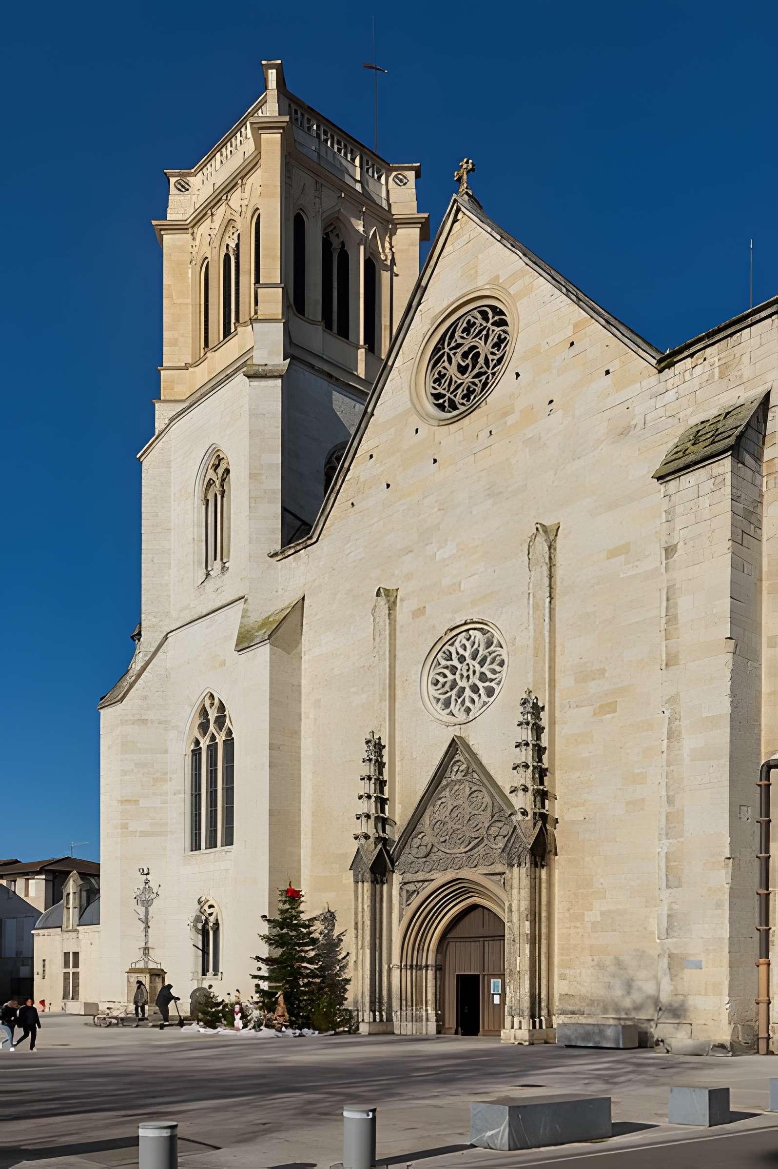Cathédrale Saint-Caprais d'Agen