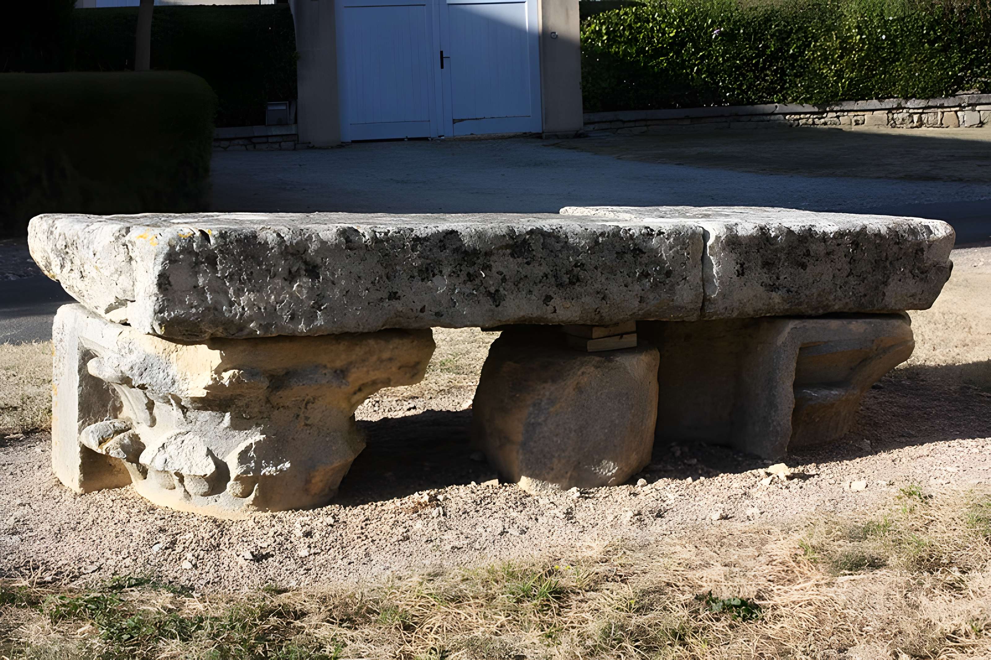 Église Saint-Saturnin de Vouillon