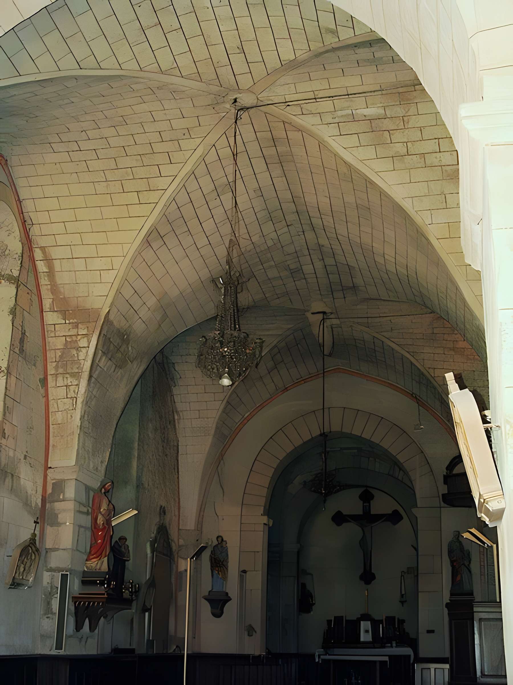 Église Saint-Saturnin du Vigen